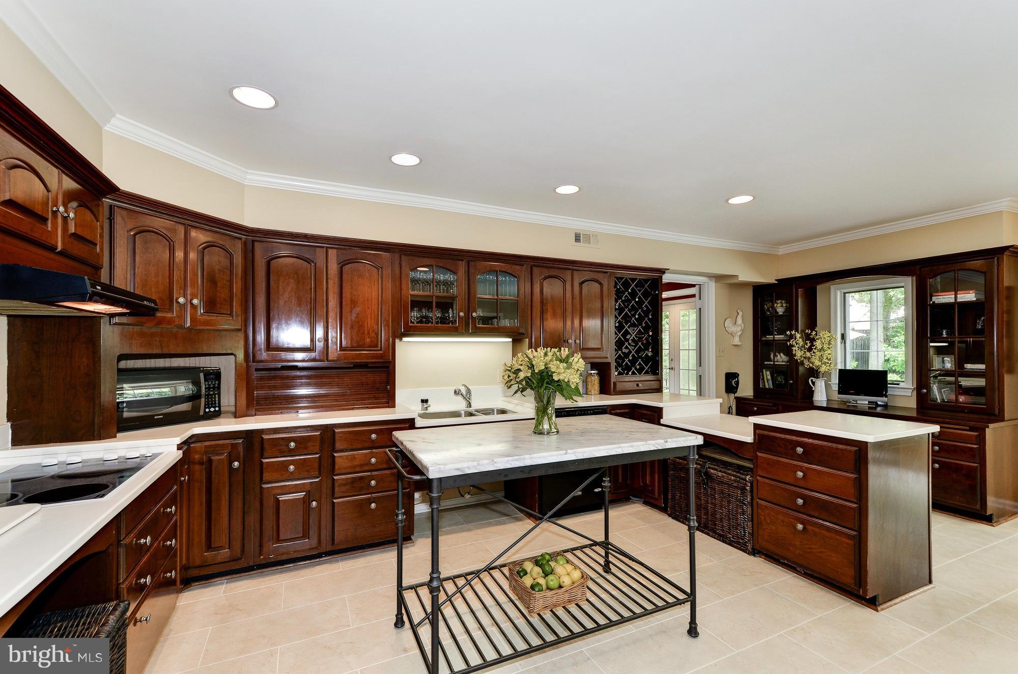 RIVER FALLS - Residential