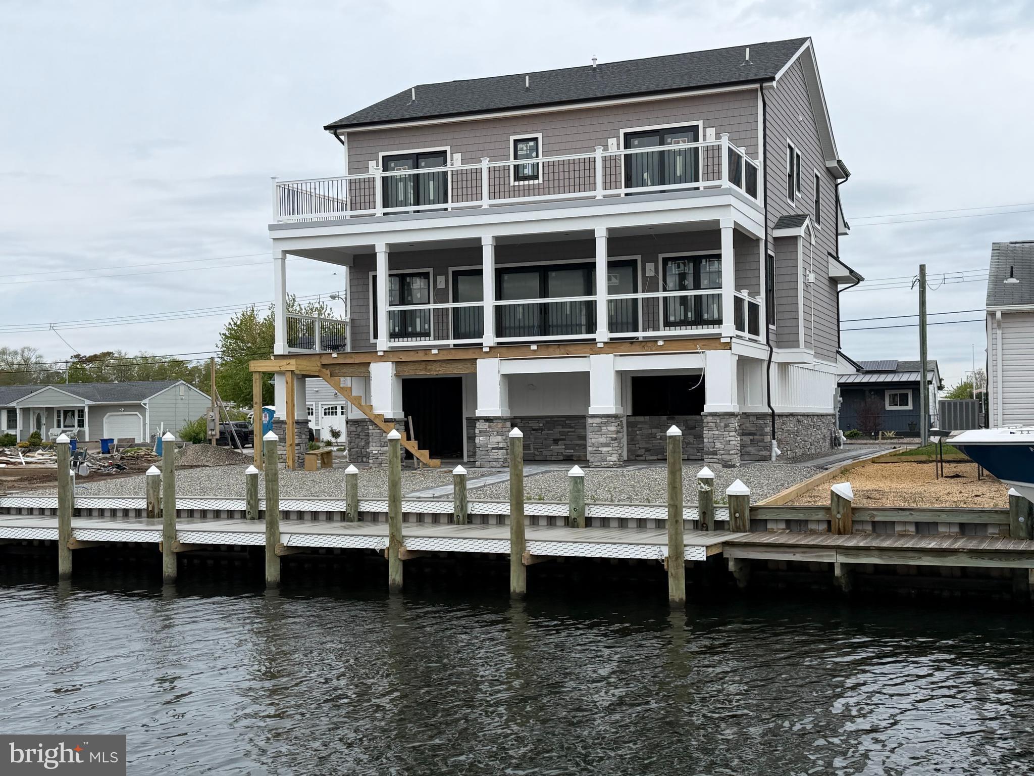 1029 BOWSPRIT POINT