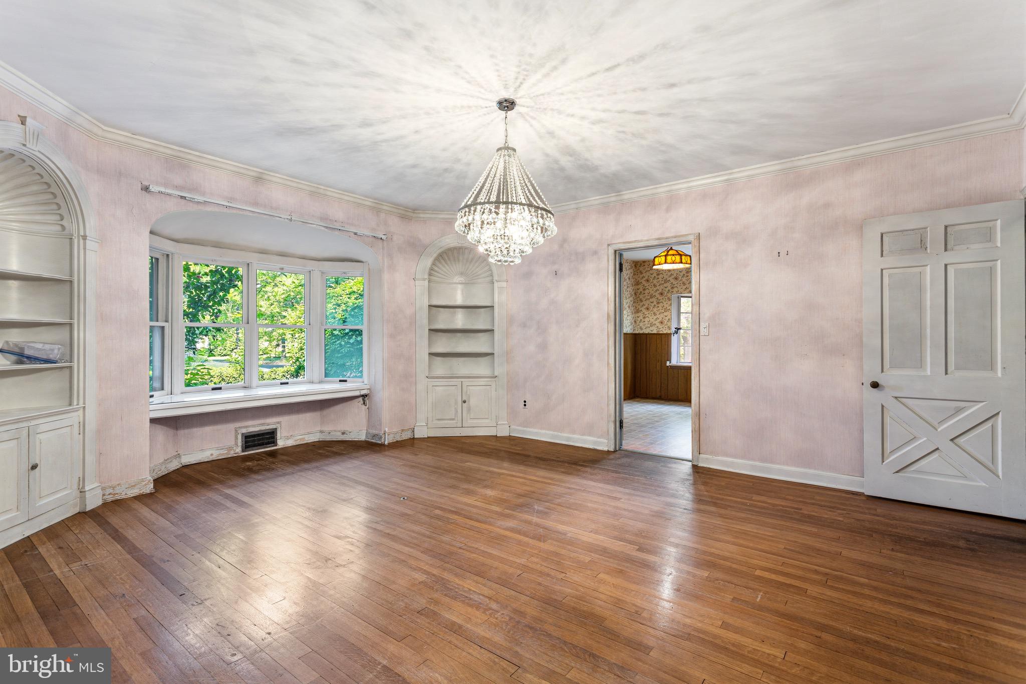 419 VIRGINIA AVE