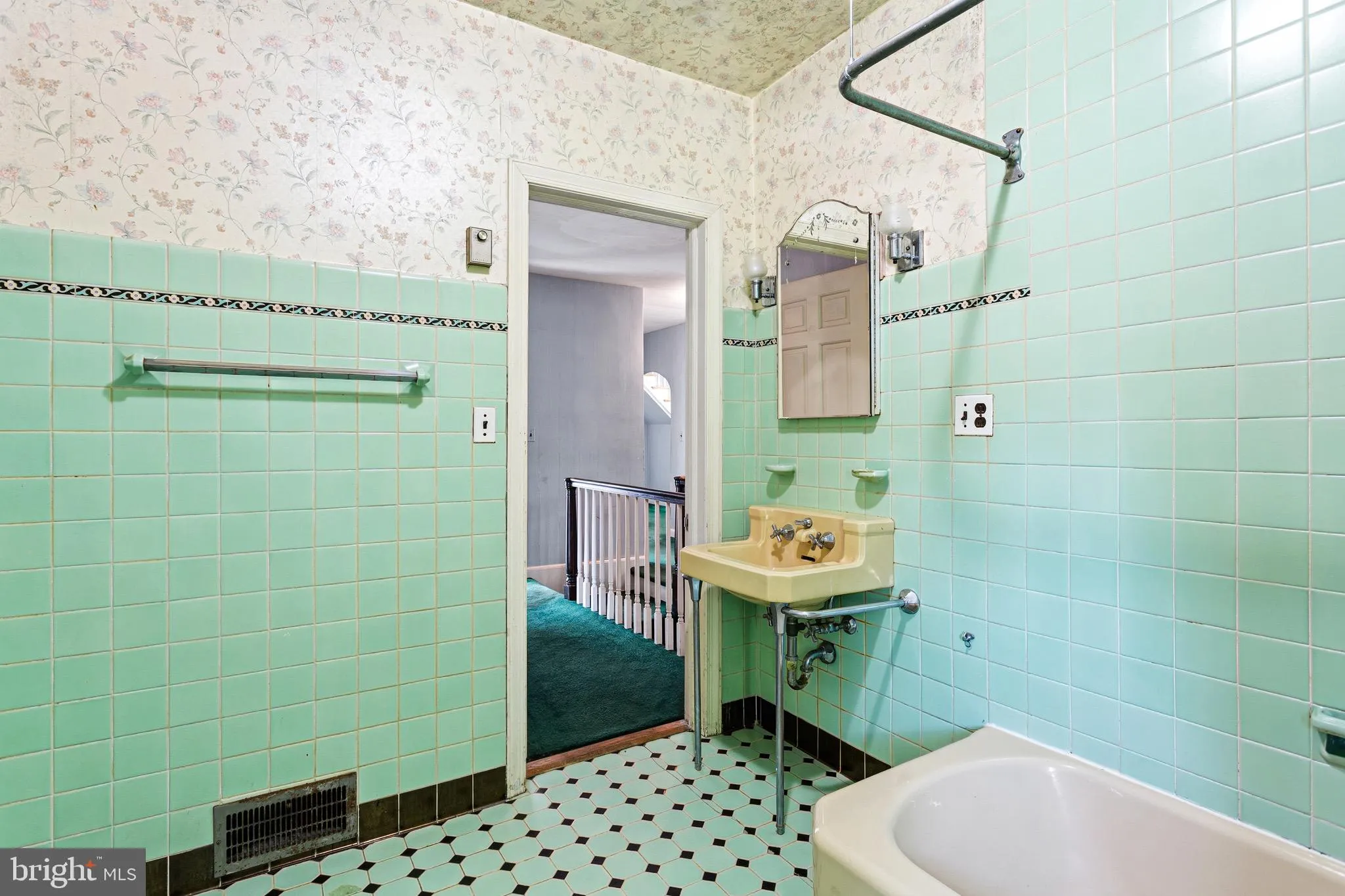 Additional image 60 of 419 Virginia Ave, Collingswood, NJ 08107