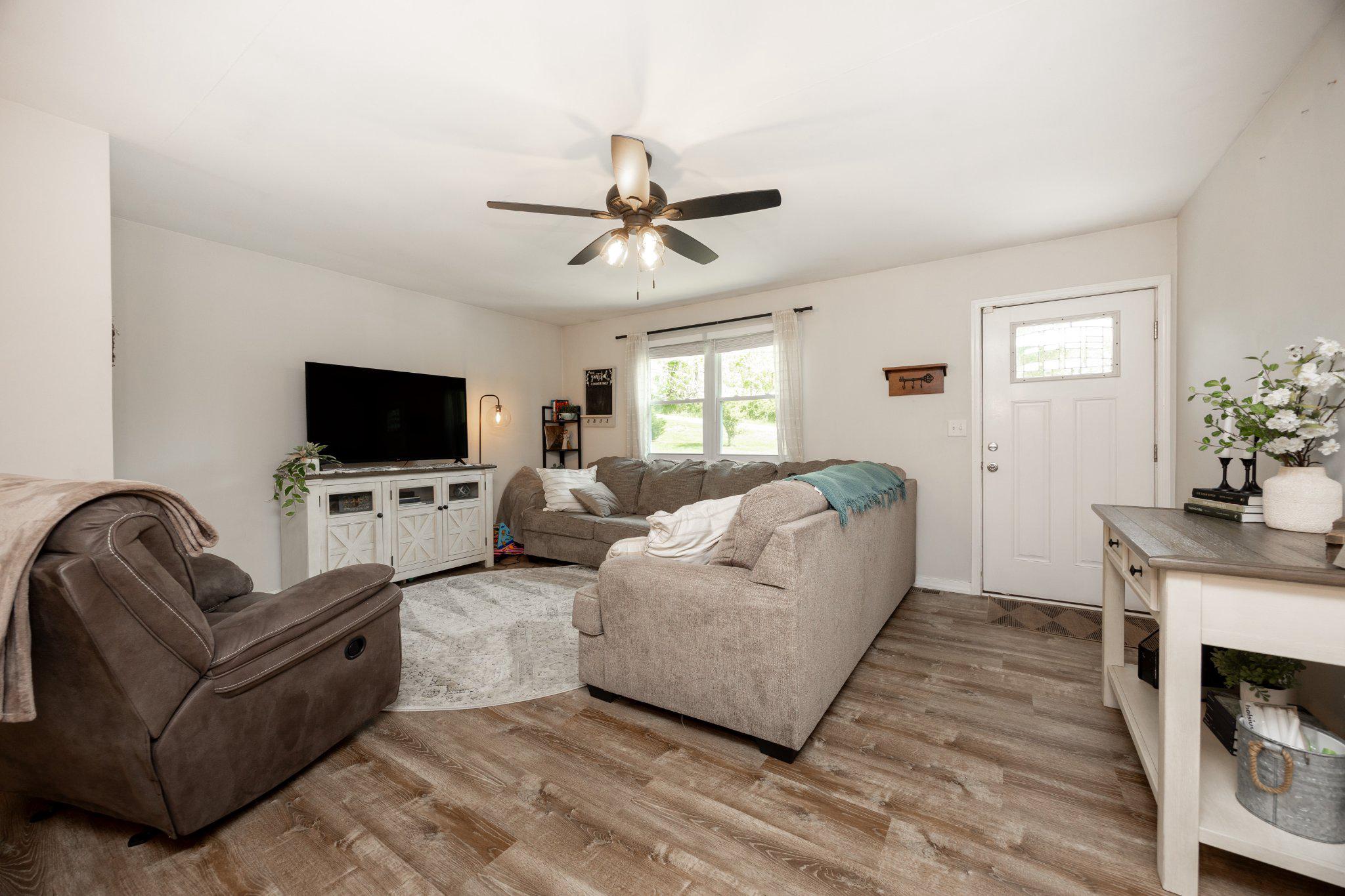 88 LOBACHSVILLE ROAD