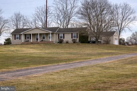 Homes For Sale - 210 Alloway Woodstown Road<br/> WOODSTOWN, NJ 08098