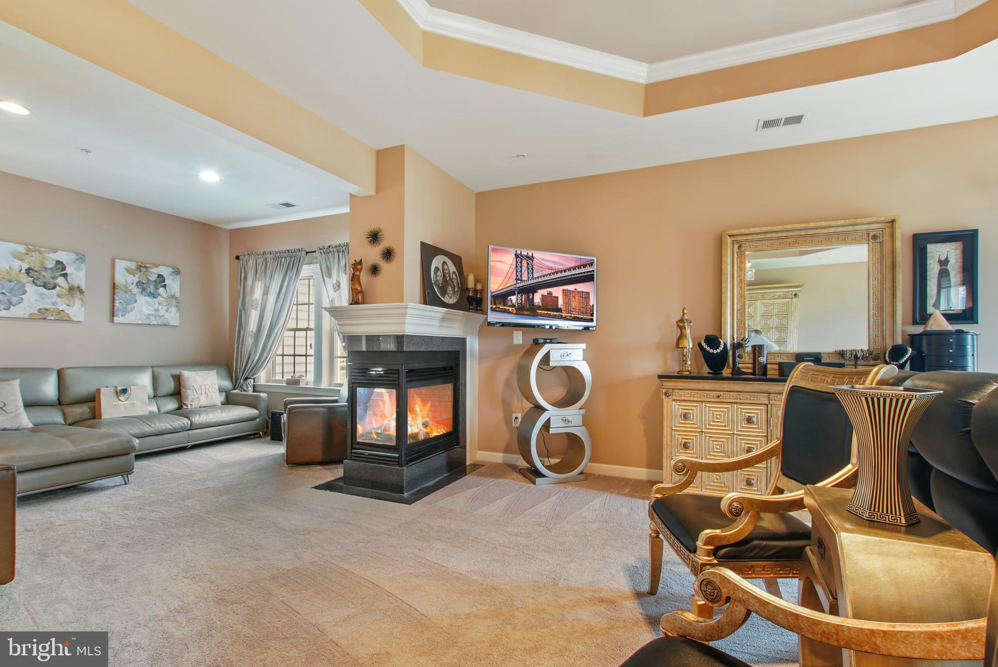 FAIRVIEW MANOR - Residential