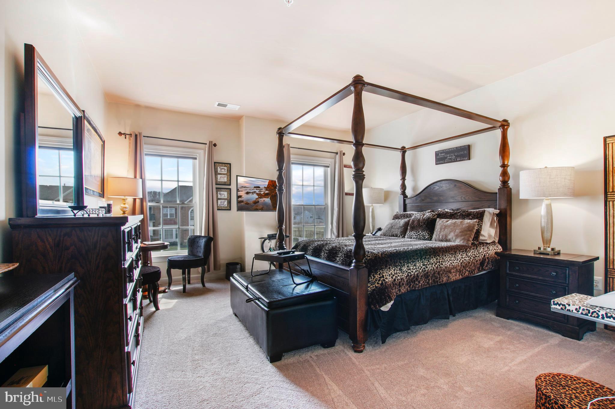 FAIRVIEW MANOR - Residential