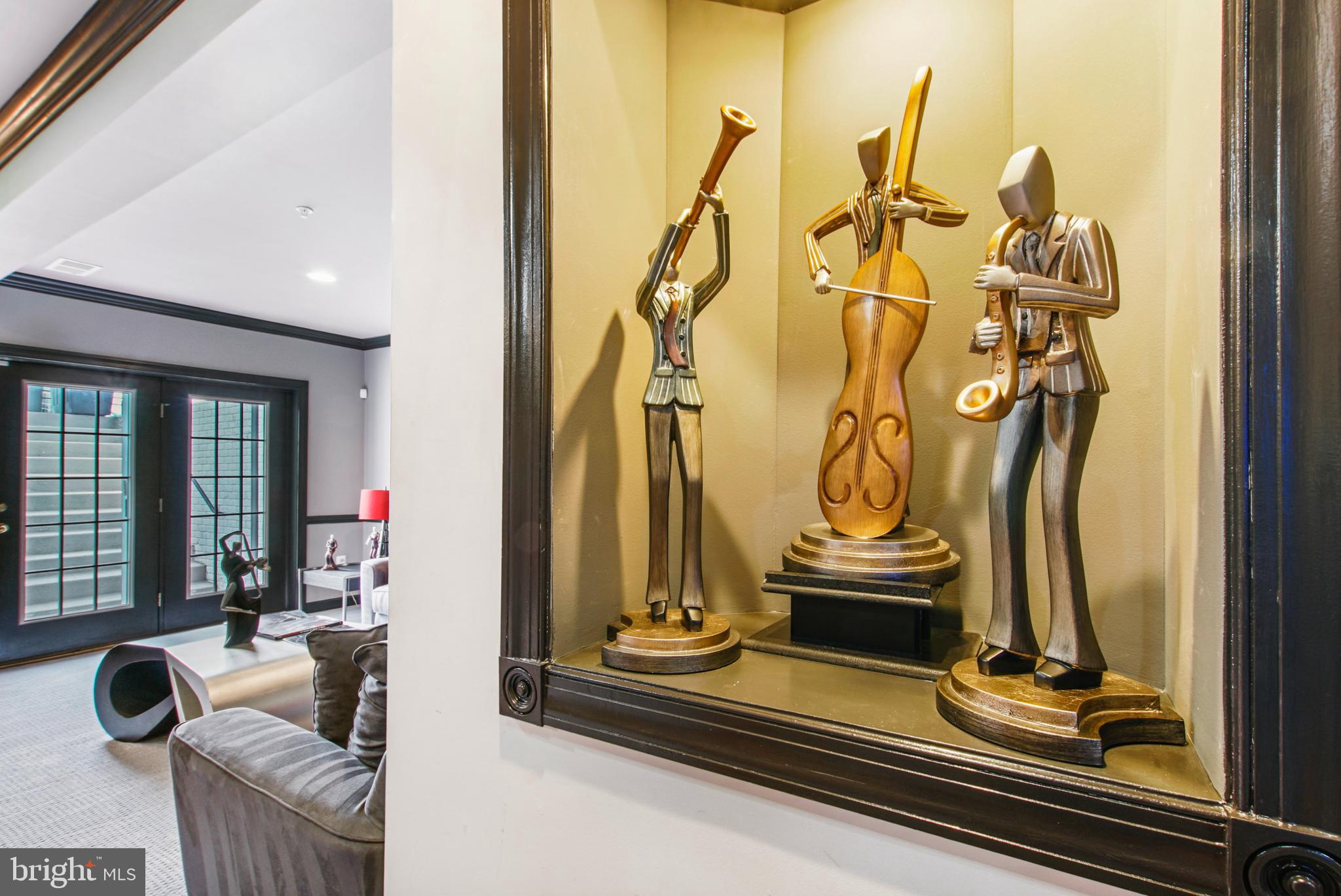 FAIRVIEW MANOR - Residential