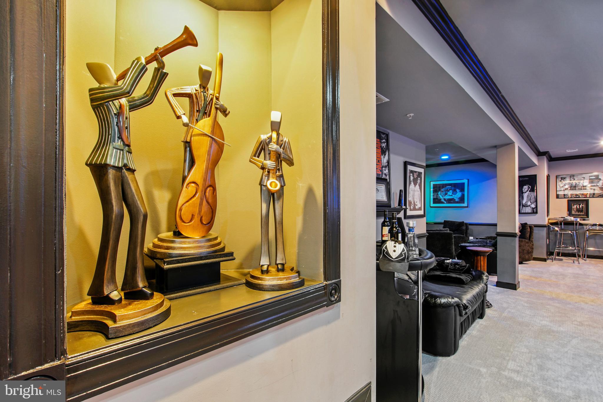 FAIRVIEW MANOR - Residential