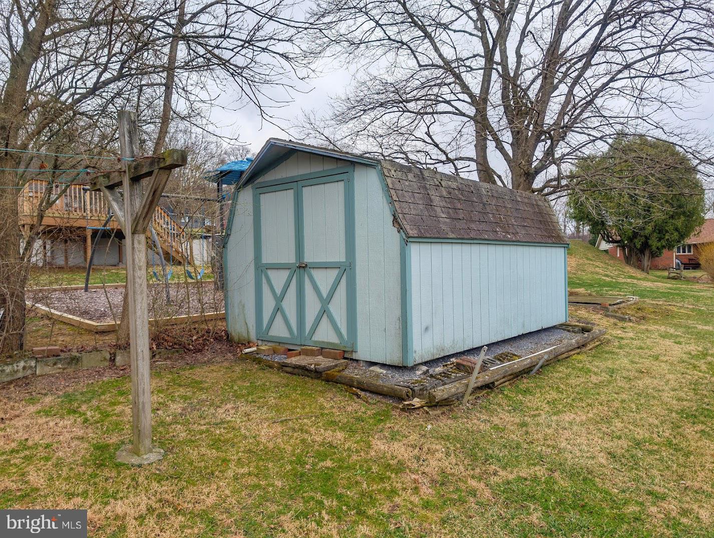 MEADOWBROOK TERRACE - Residential