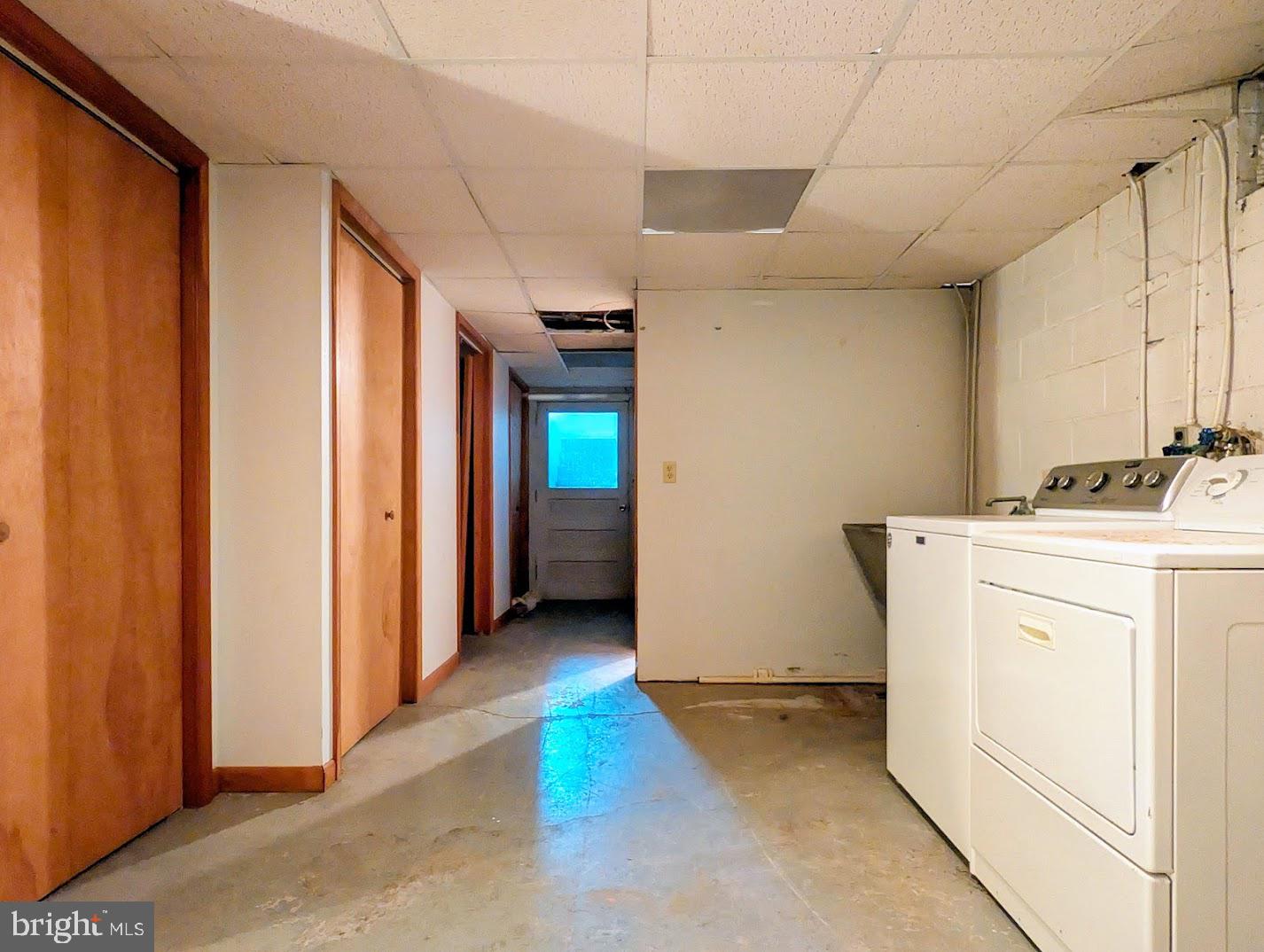 MEADOWBROOK TERRACE - Residential