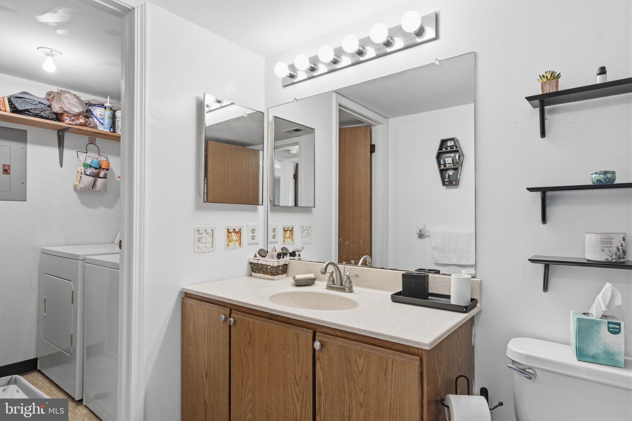 GRAVEL HILL STATIO - Residential