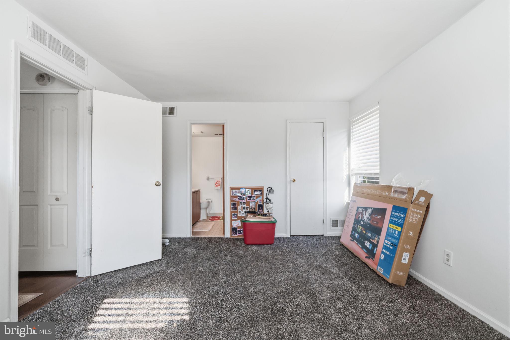 GRAVEL HILL STATIO - Residential