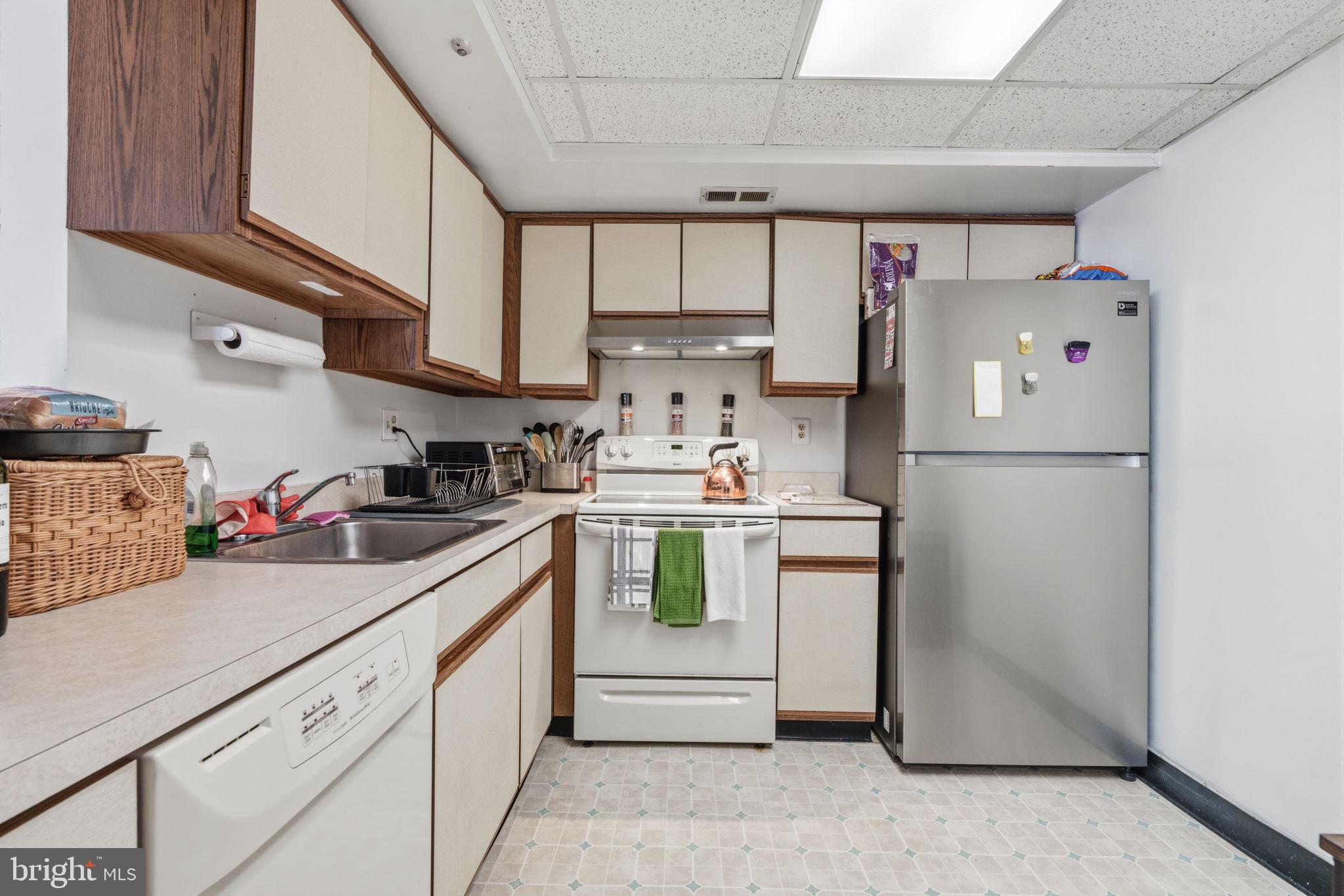 GRAVEL HILL STATIO - Residential