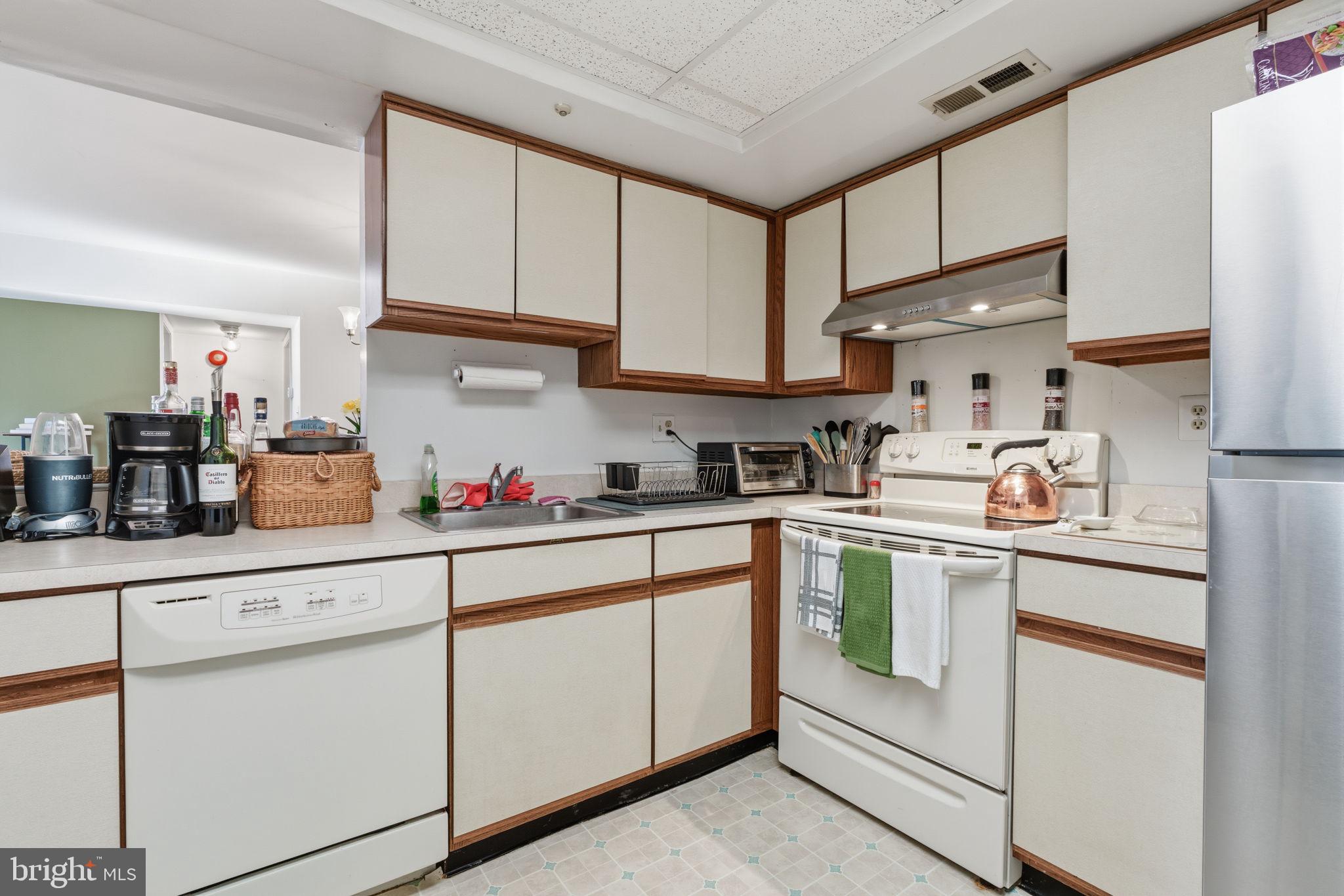 GRAVEL HILL STATIO - Residential