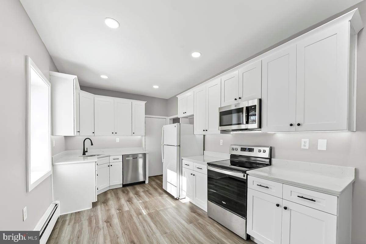 FLORIDA PARK - Residential Lease