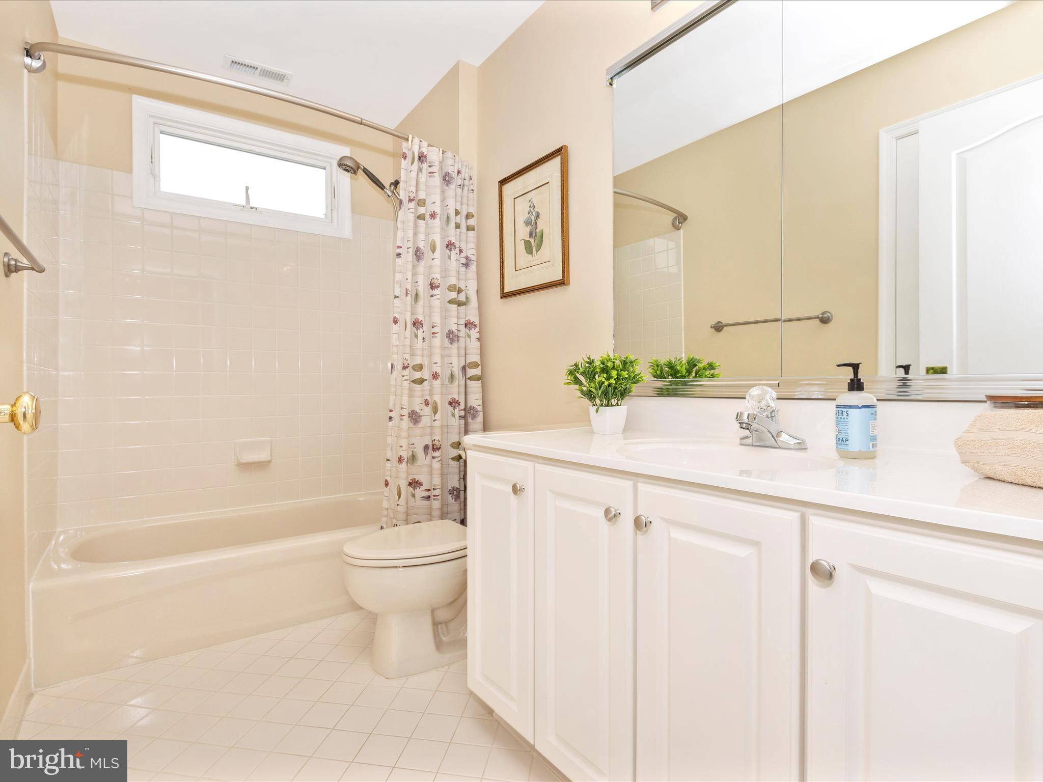 CLARKSVILLE HUNT - Residential