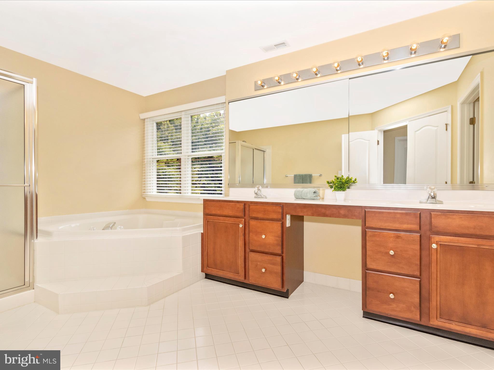 CLARKSVILLE HUNT - Residential