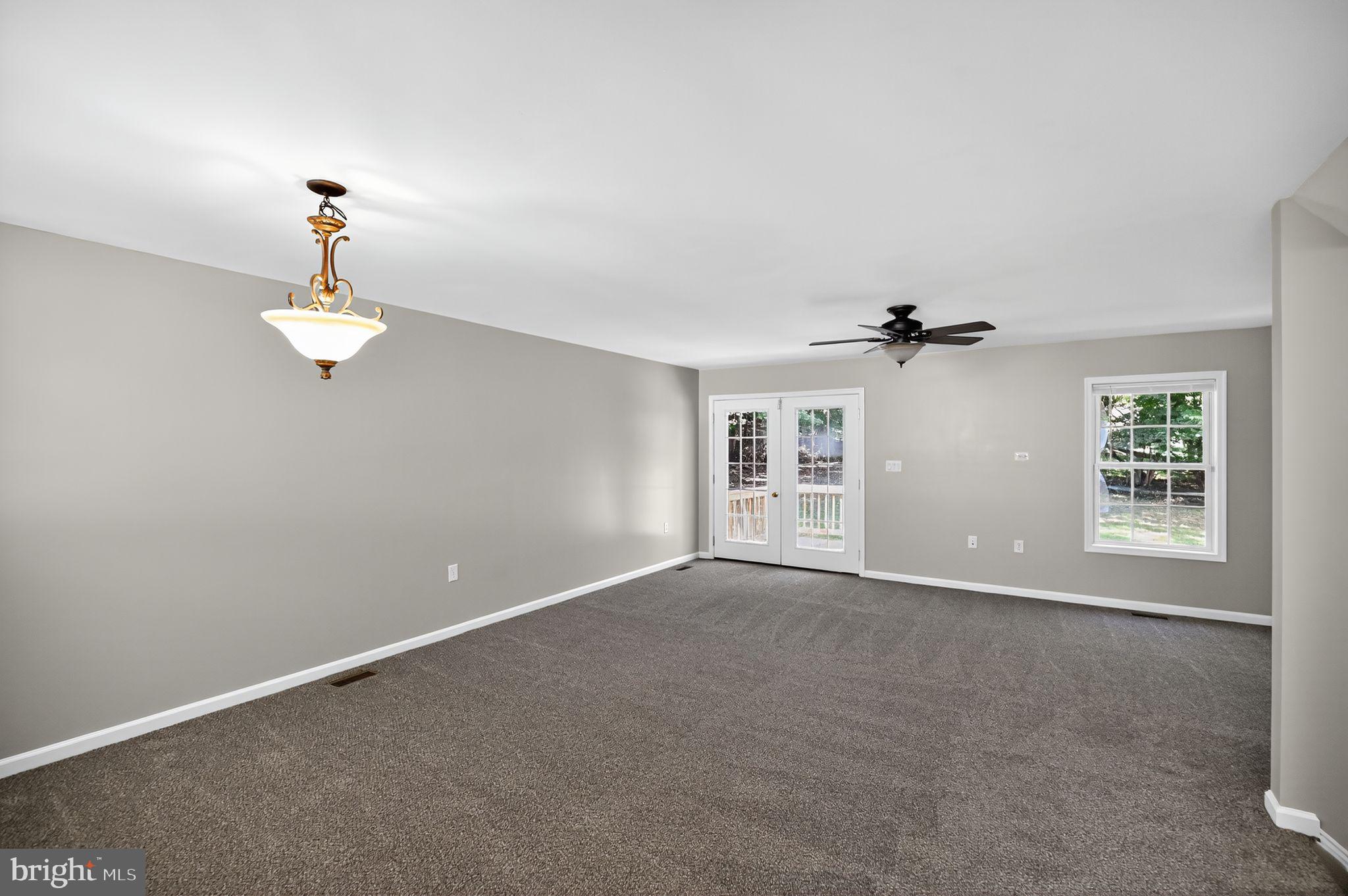 WEST SIDE - Residential