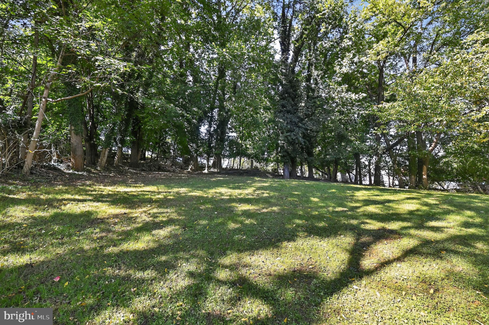 WEST SIDE - Residential