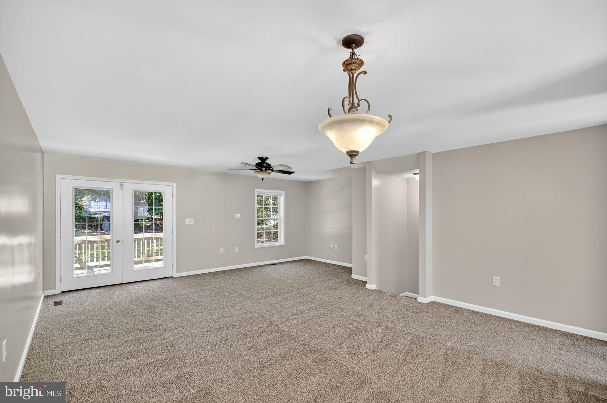 WEST SIDE - Residential