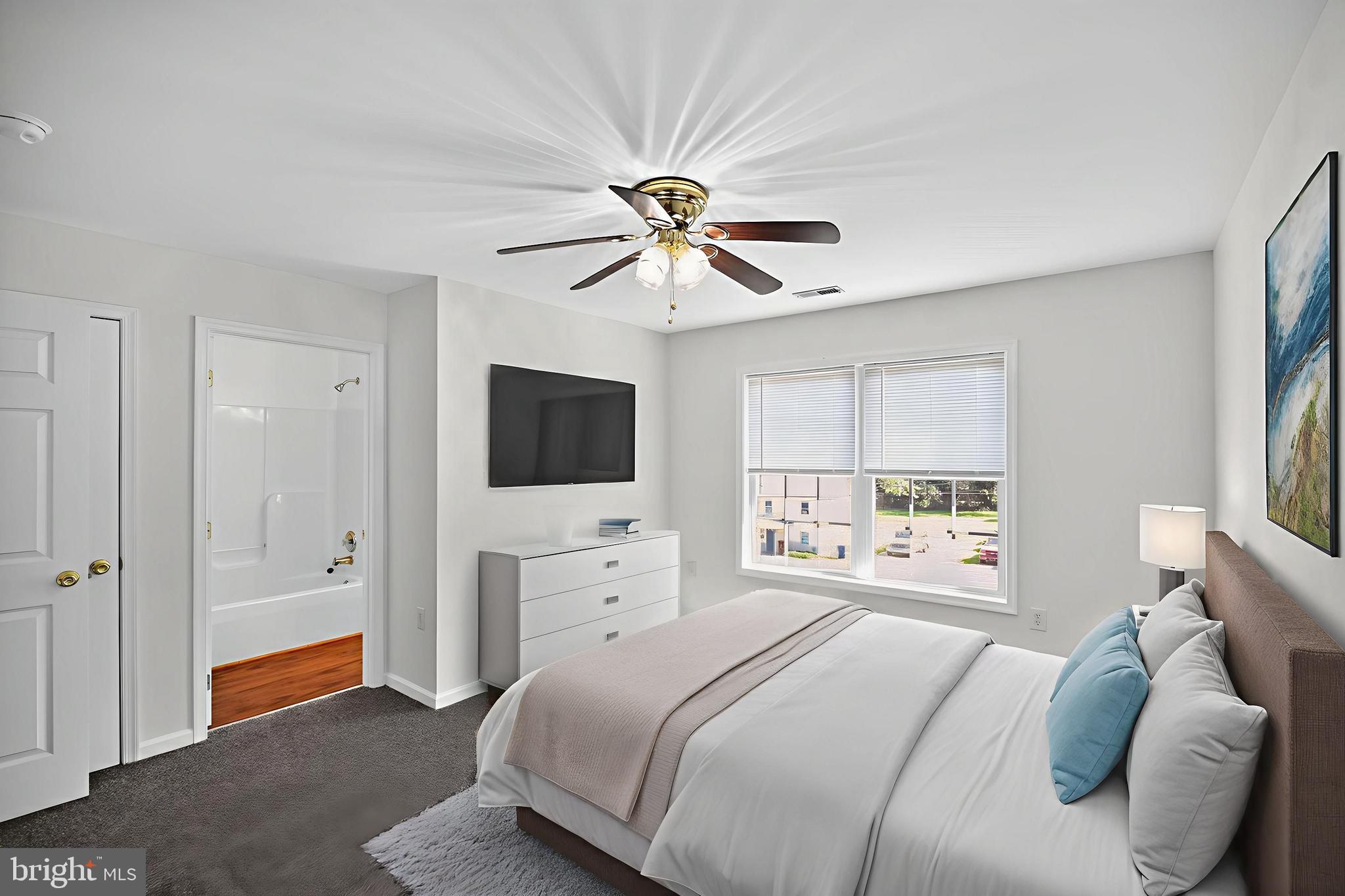 WEST SIDE - Residential