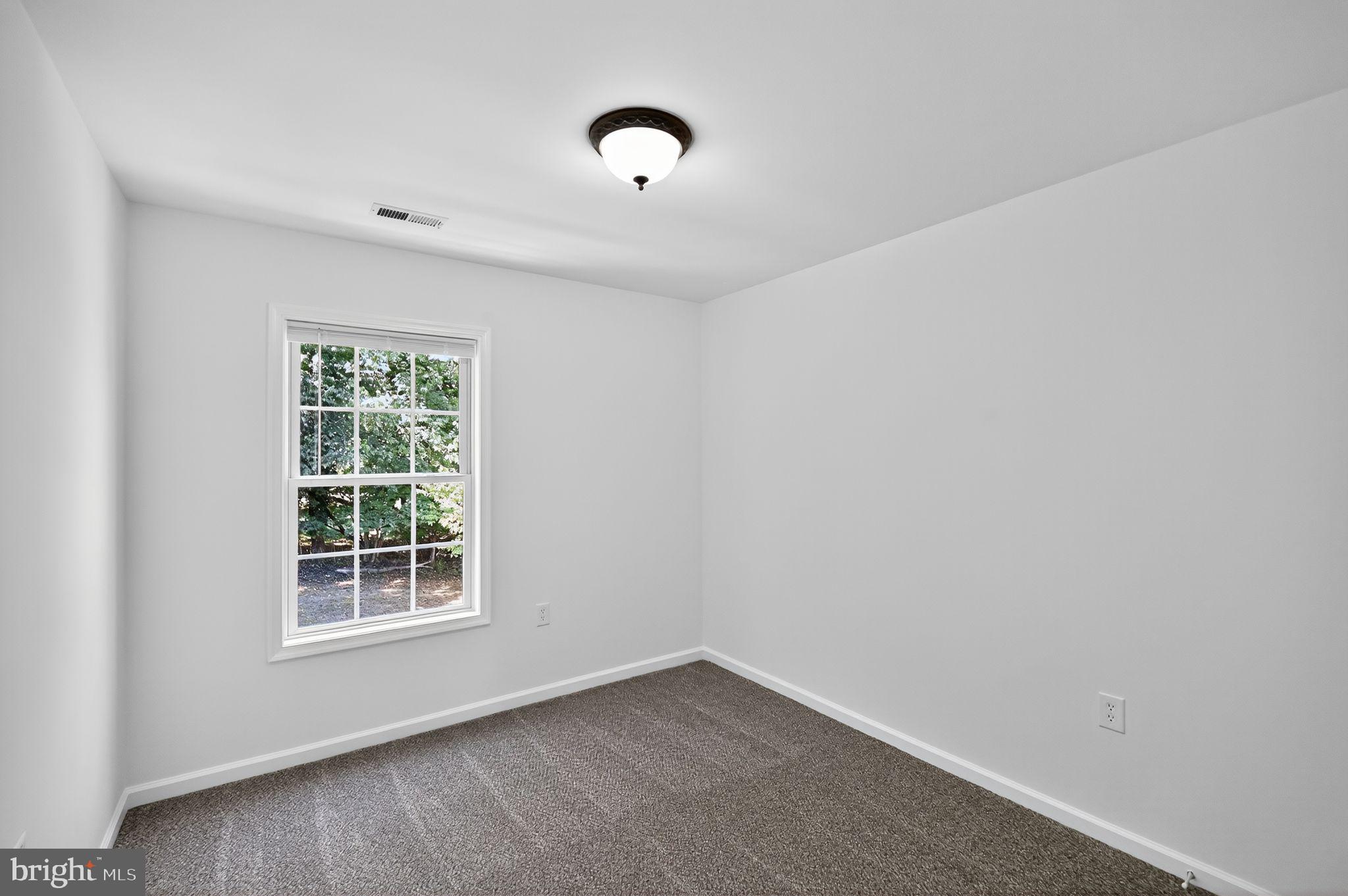 WEST SIDE - Residential