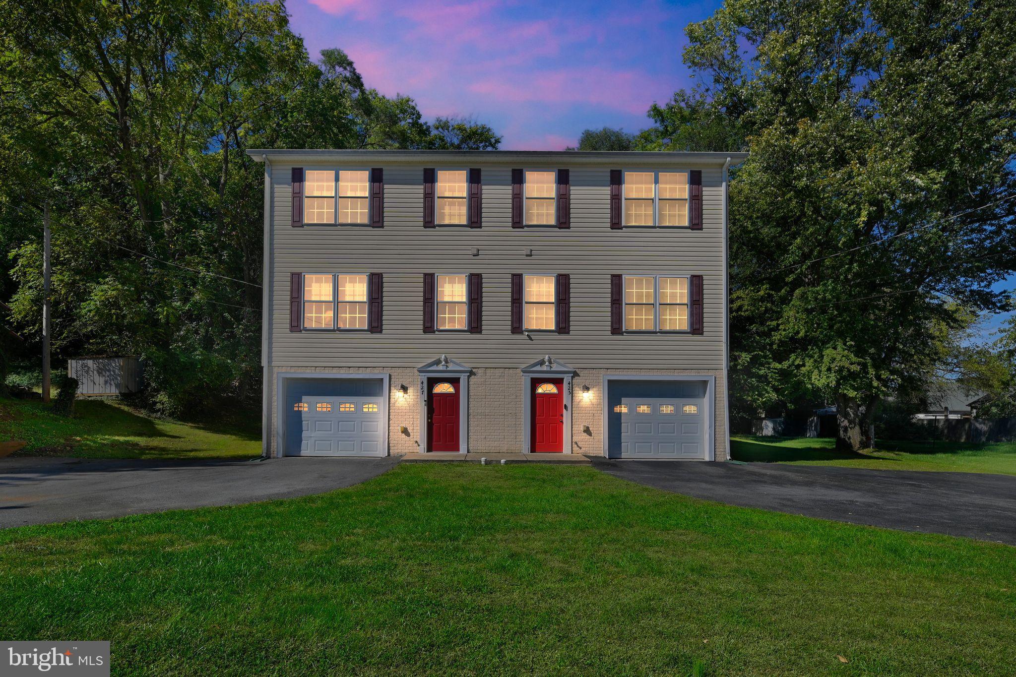 WEST SIDE - Residential