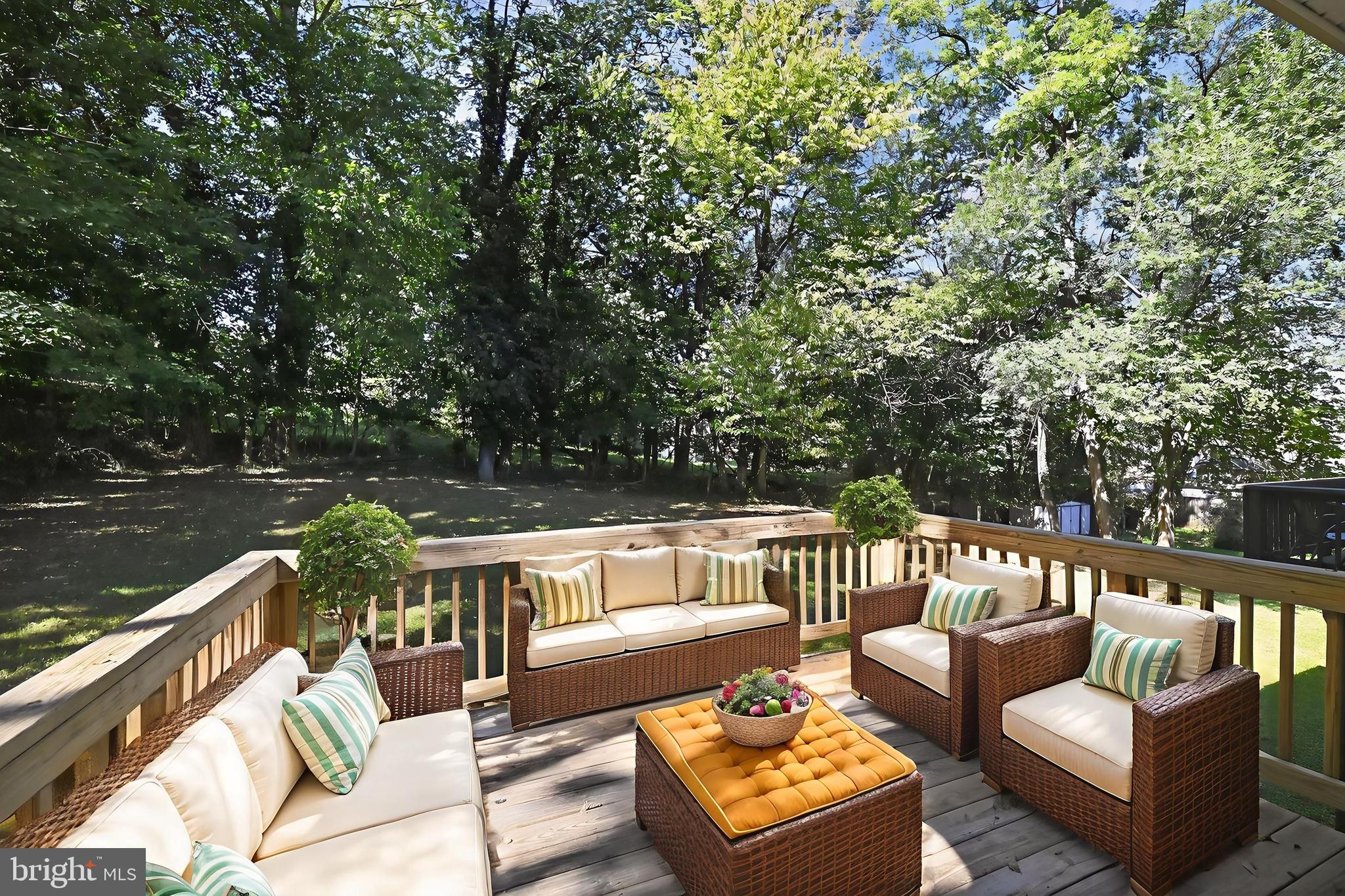 WEST SIDE - Residential