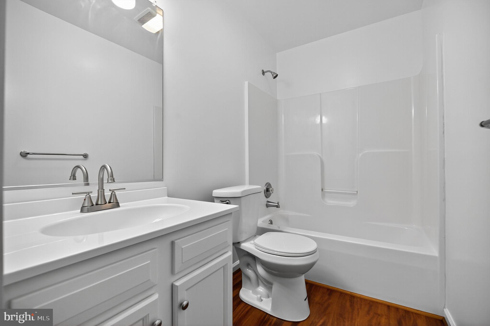 WEST SIDE - Residential