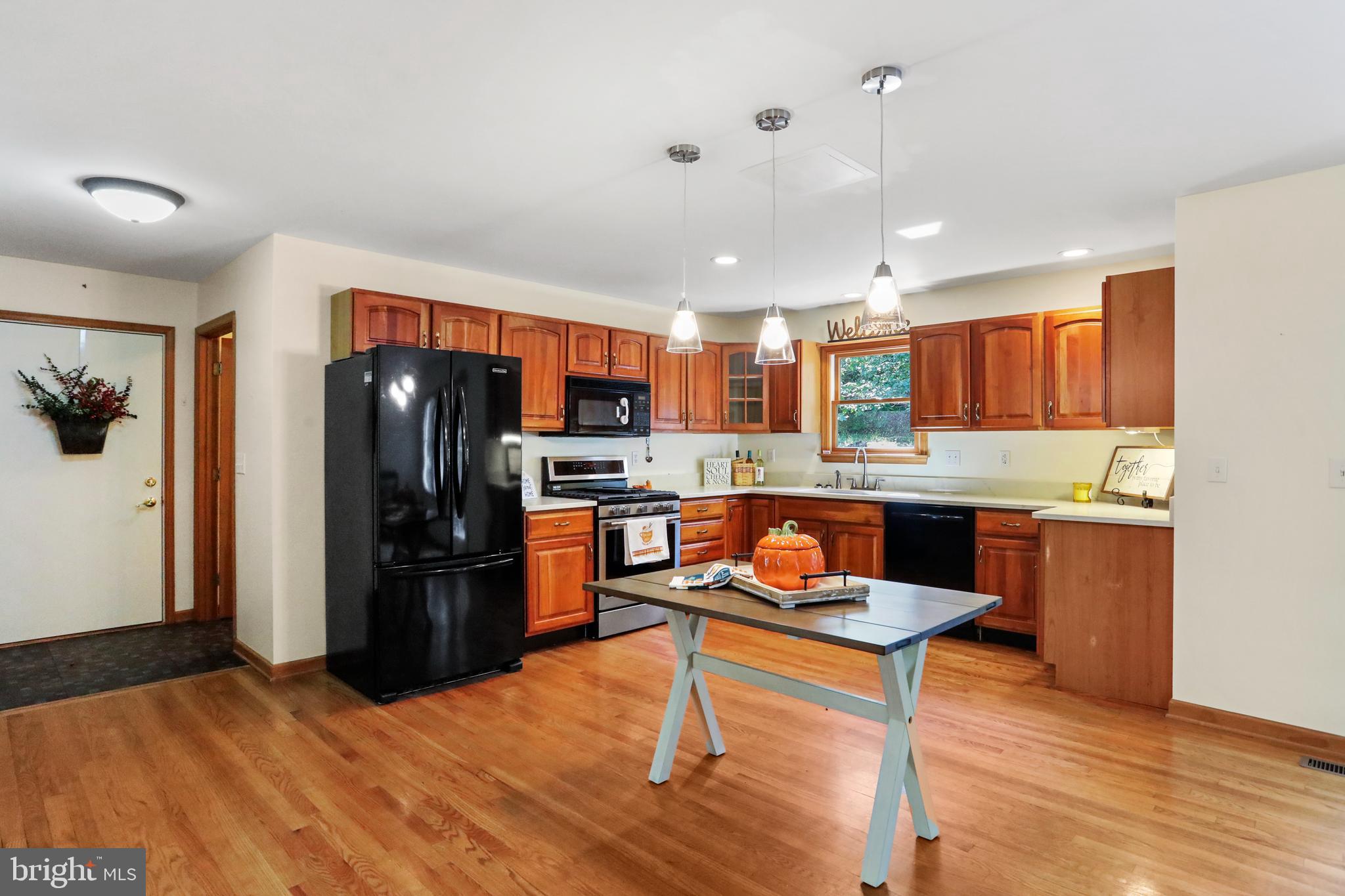 GLENN WOODS - Residential