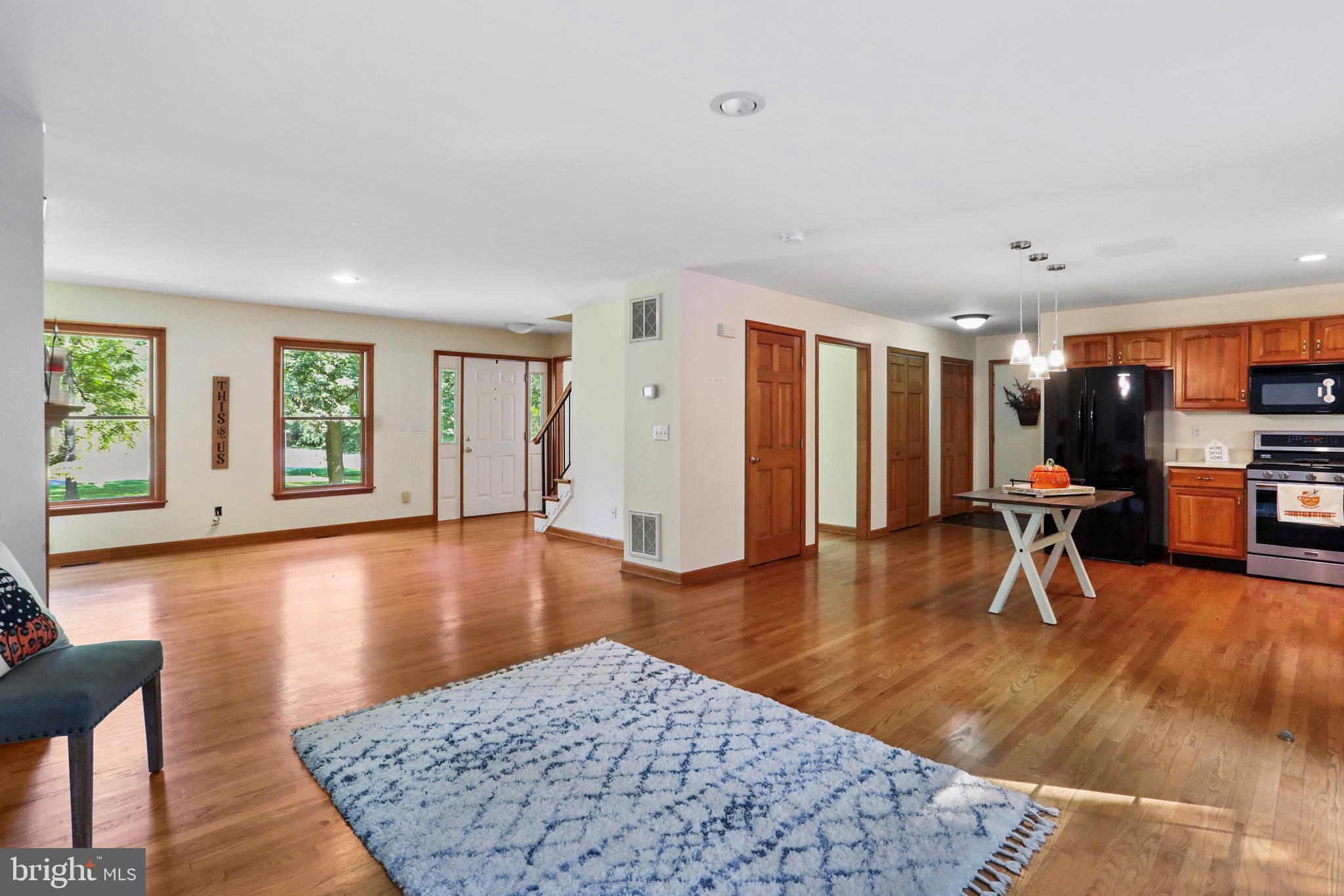 GLENN WOODS - Residential