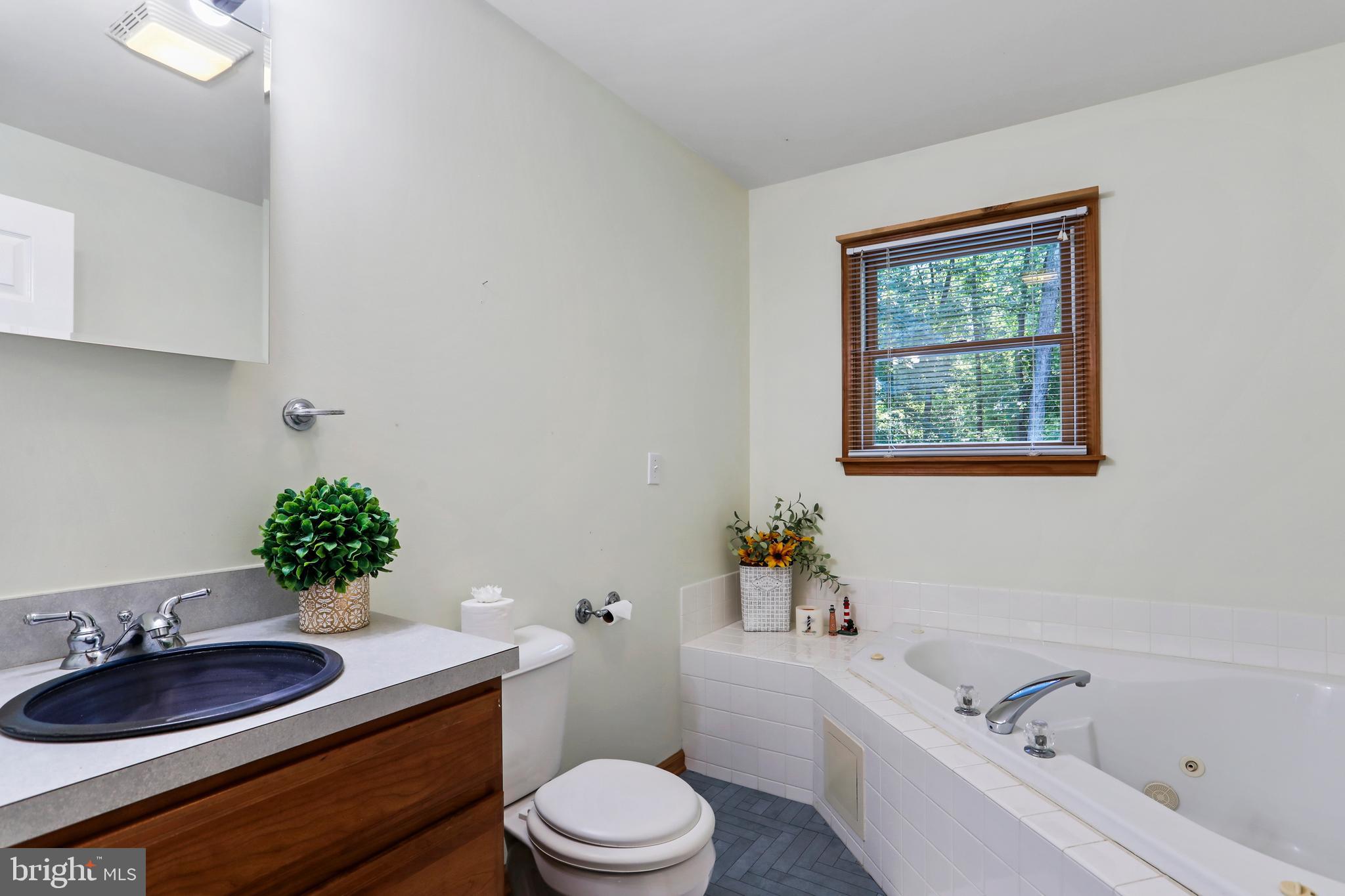 GLENN WOODS - Residential