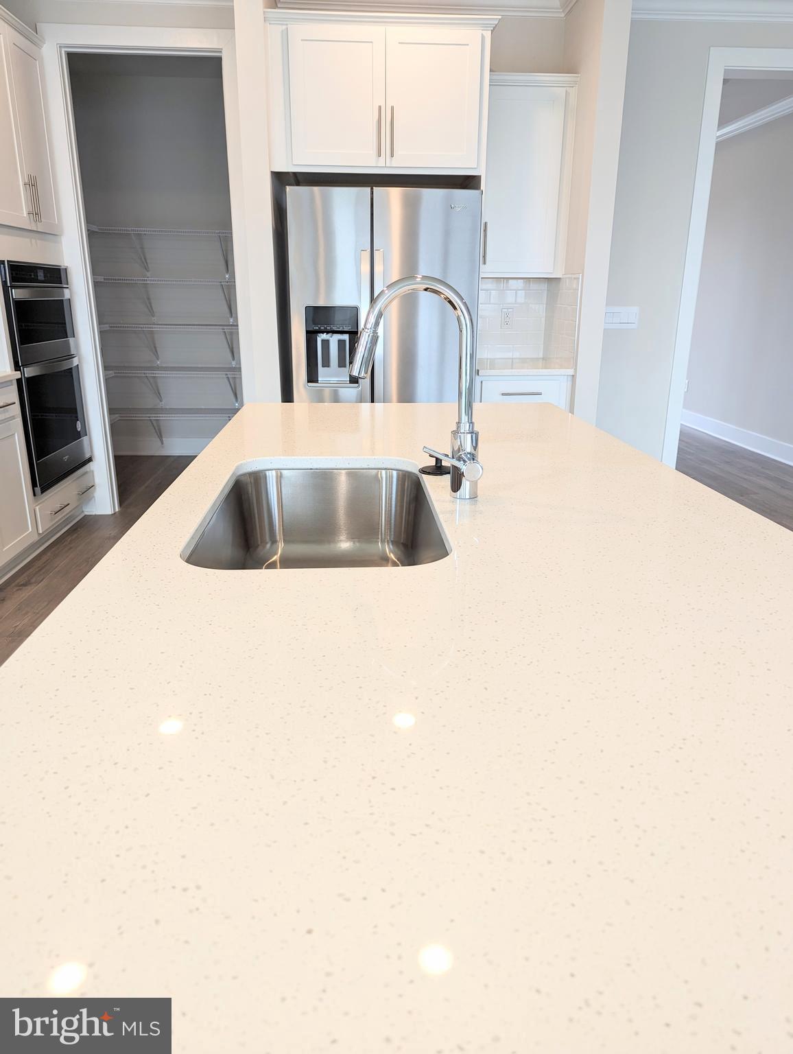 ROBINSONS PARADISE - Residential Lease