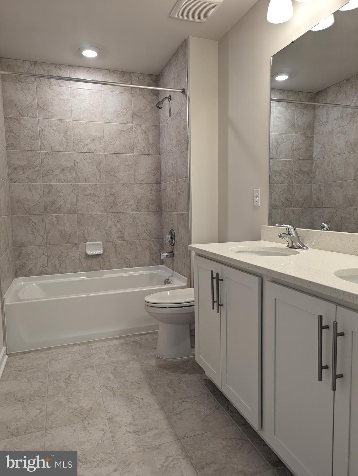 ROBINSONS PARADISE - Residential Lease