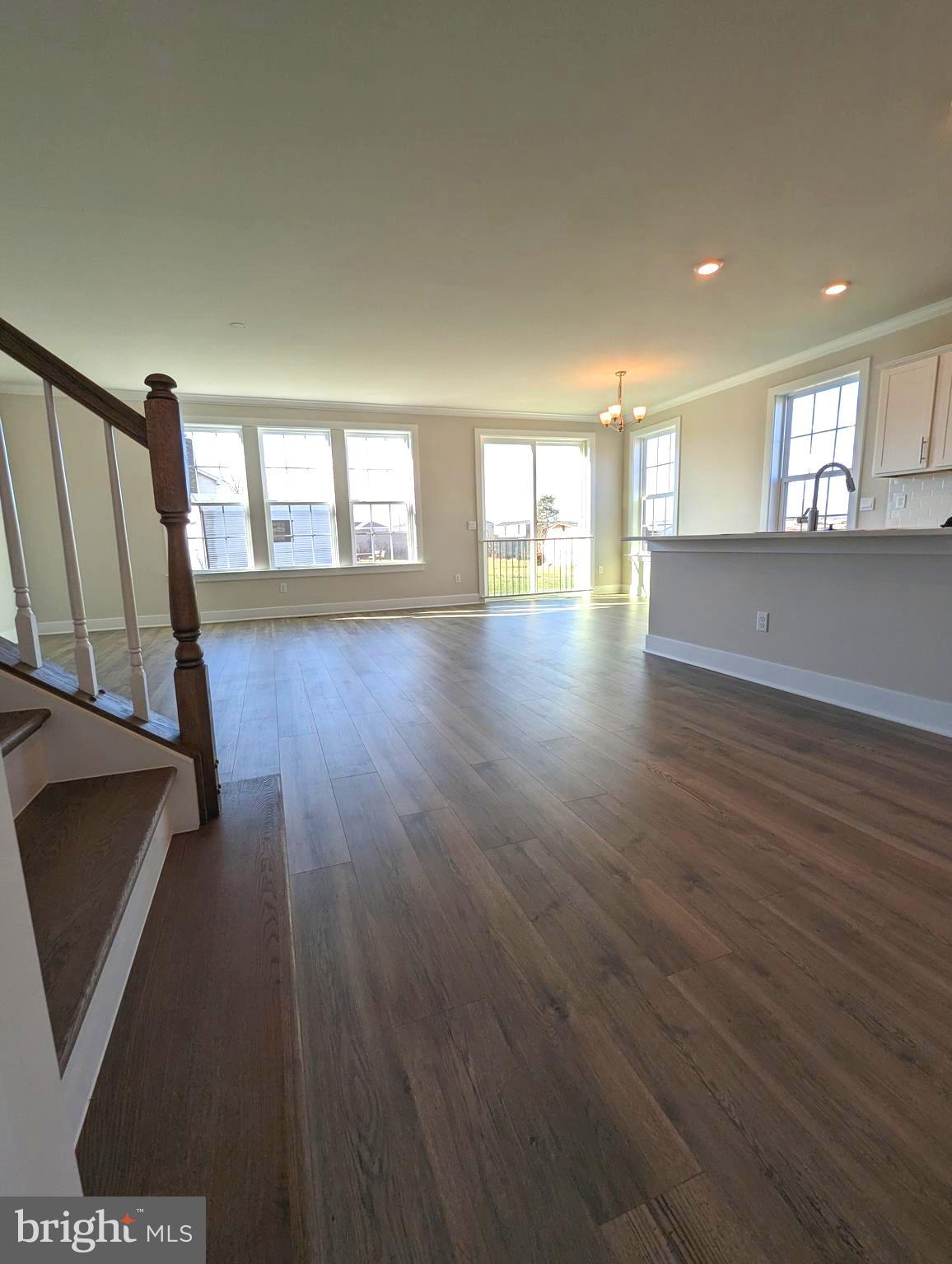 ROBINSONS PARADISE - Residential Lease