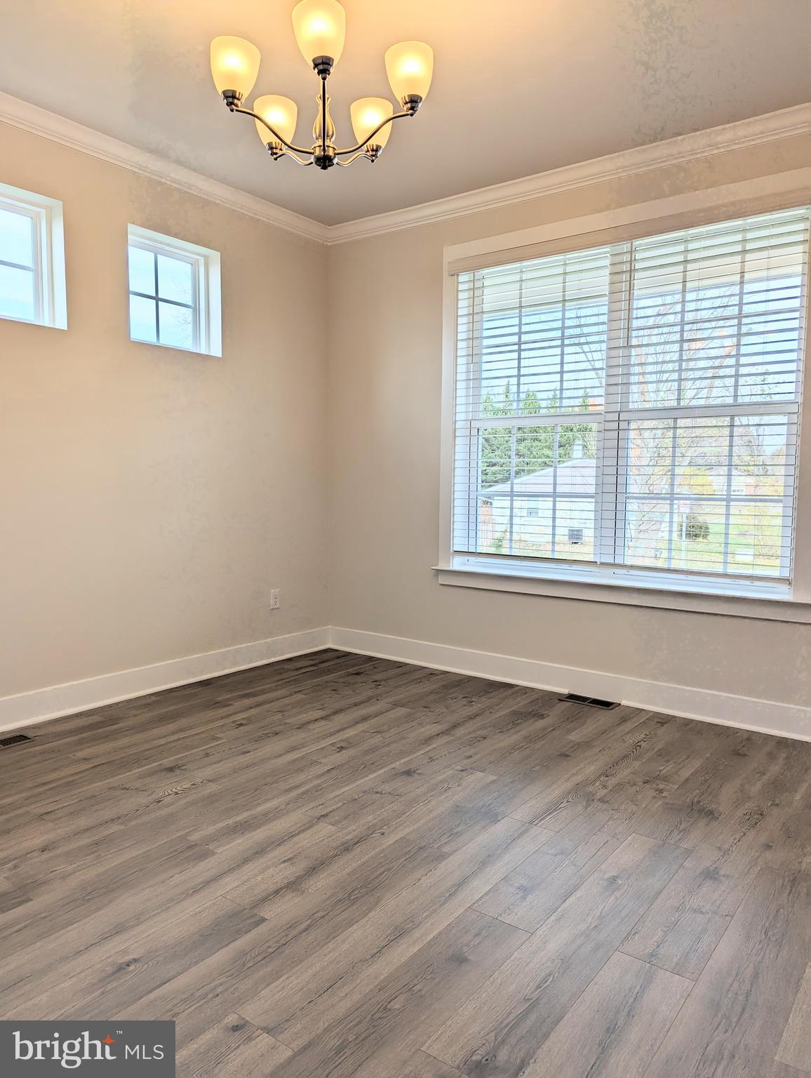 ROBINSONS PARADISE - Residential Lease