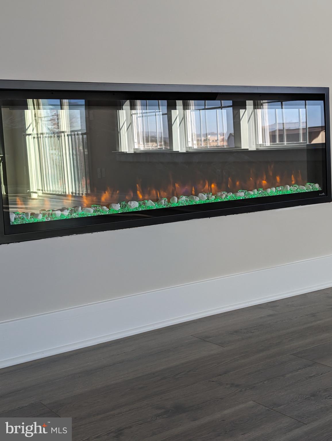 ROBINSONS PARADISE - Residential Lease