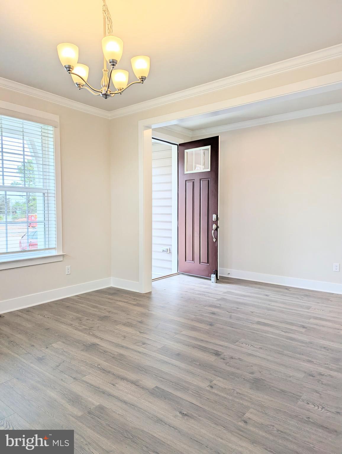 ROBINSONS PARADISE - Residential Lease