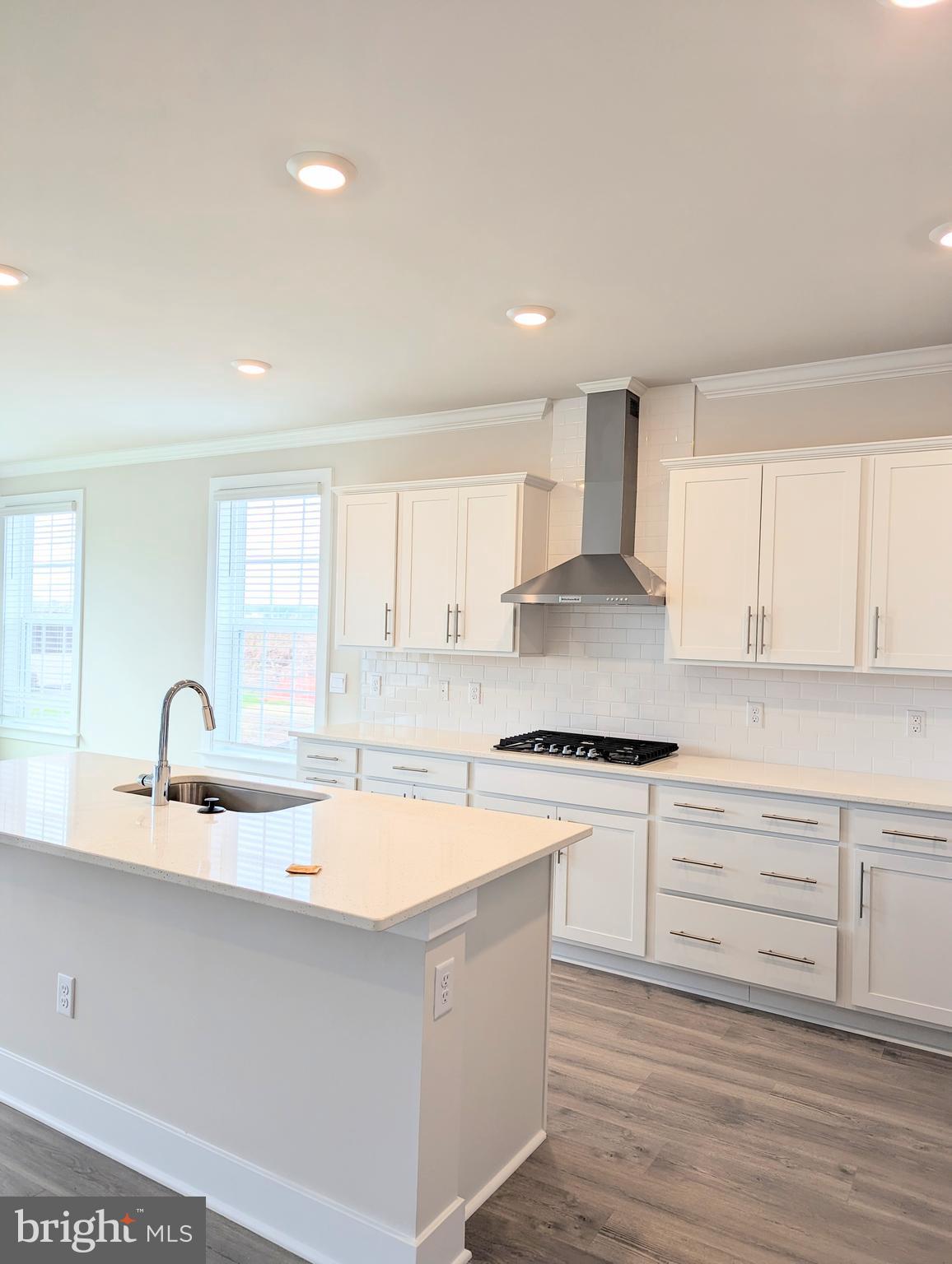 ROBINSONS PARADISE - Residential Lease