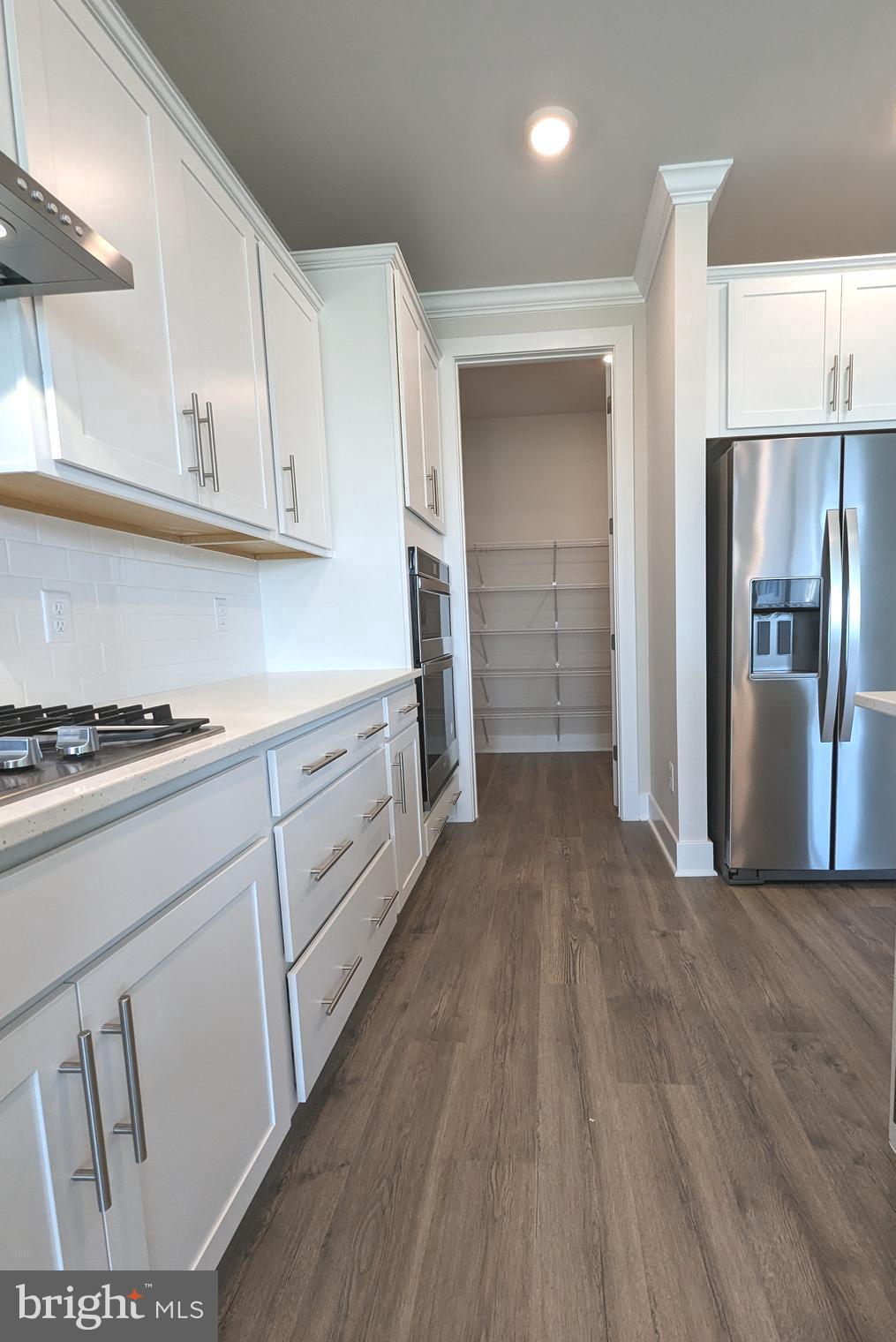 ROBINSONS PARADISE - Residential Lease