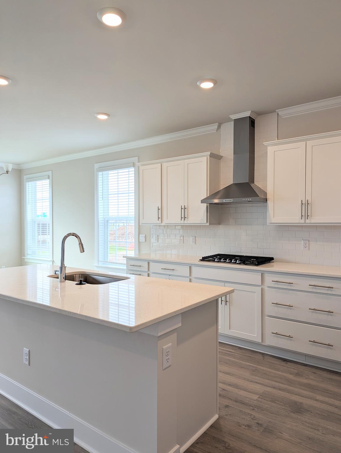 ROBINSONS PARADISE - Residential Lease