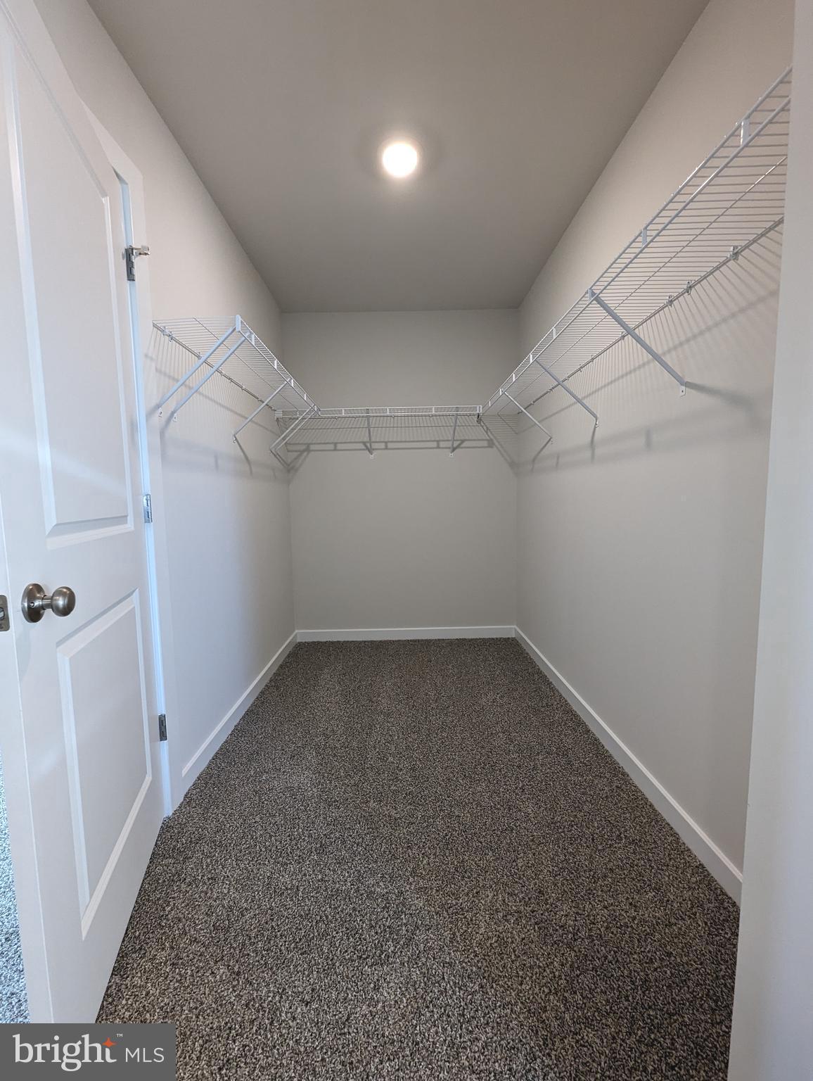 ROBINSONS PARADISE - Residential Lease