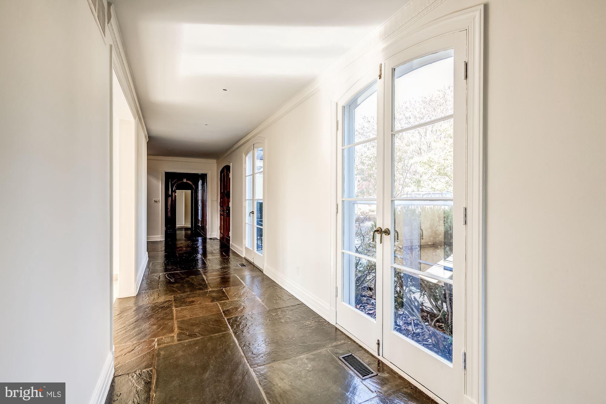 UPPERVILLE - Residential