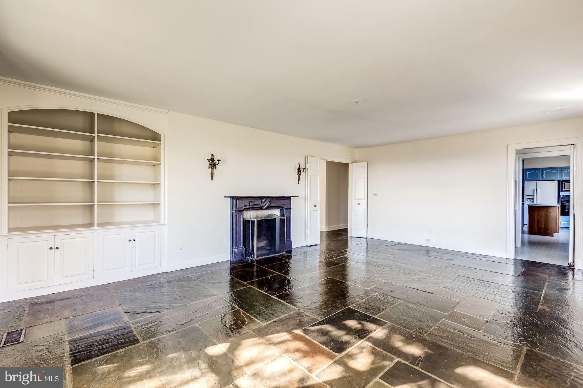 UPPERVILLE - Residential