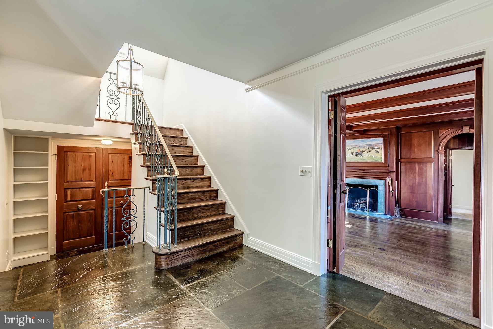 UPPERVILLE - Residential