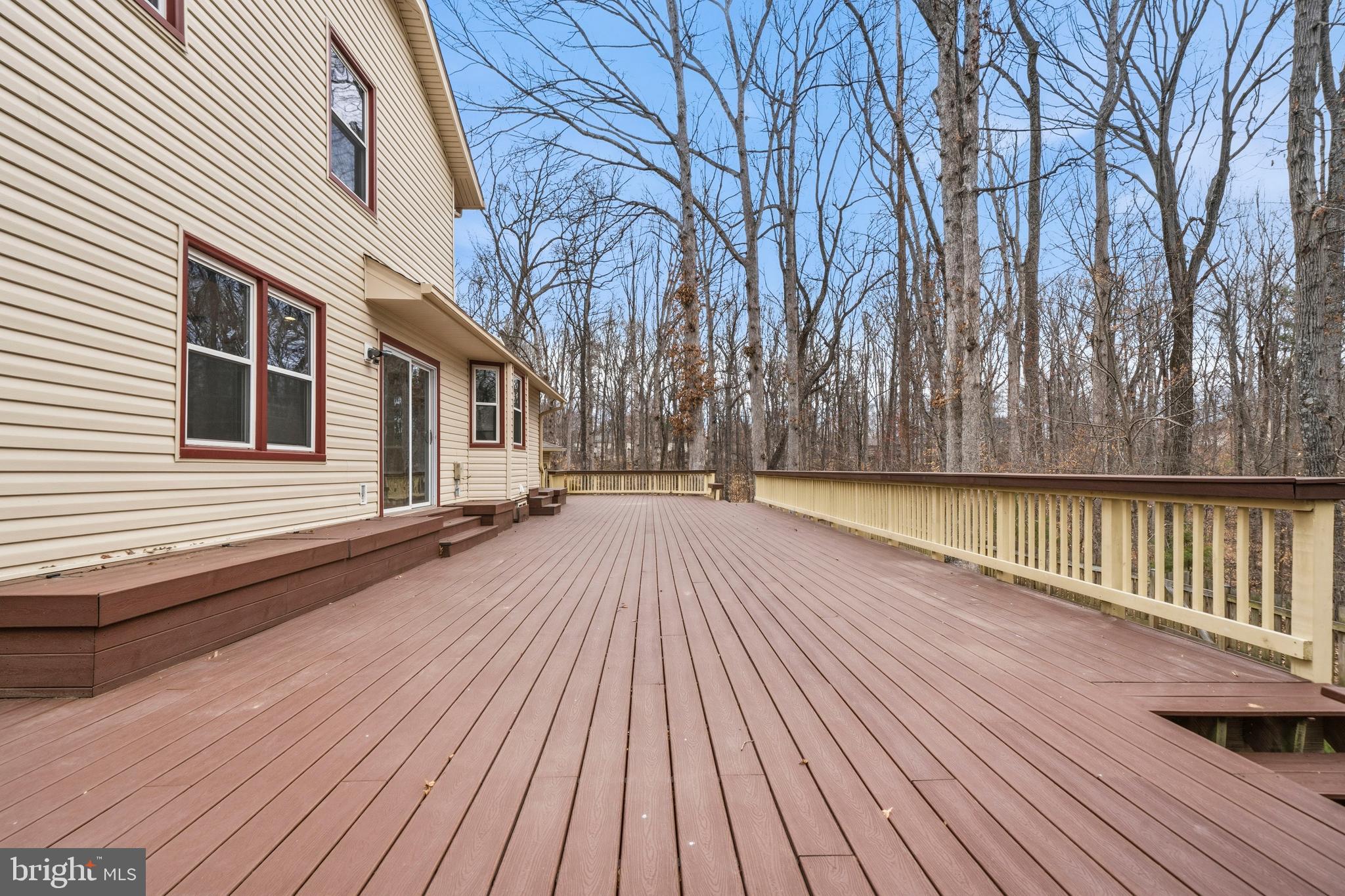 LONGWOOD KNOLLS - Residential