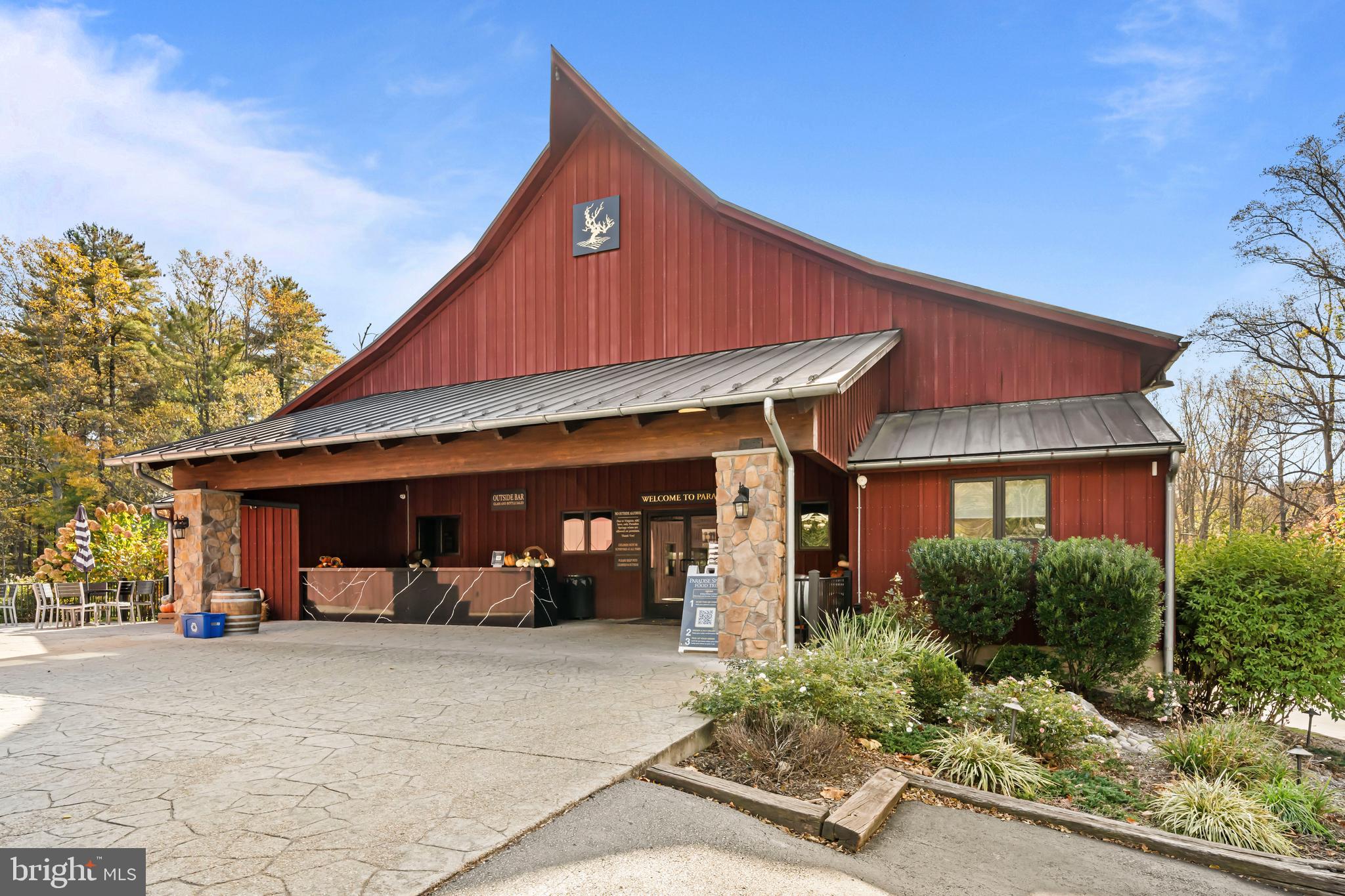 LONGWOOD KNOLLS - Residential