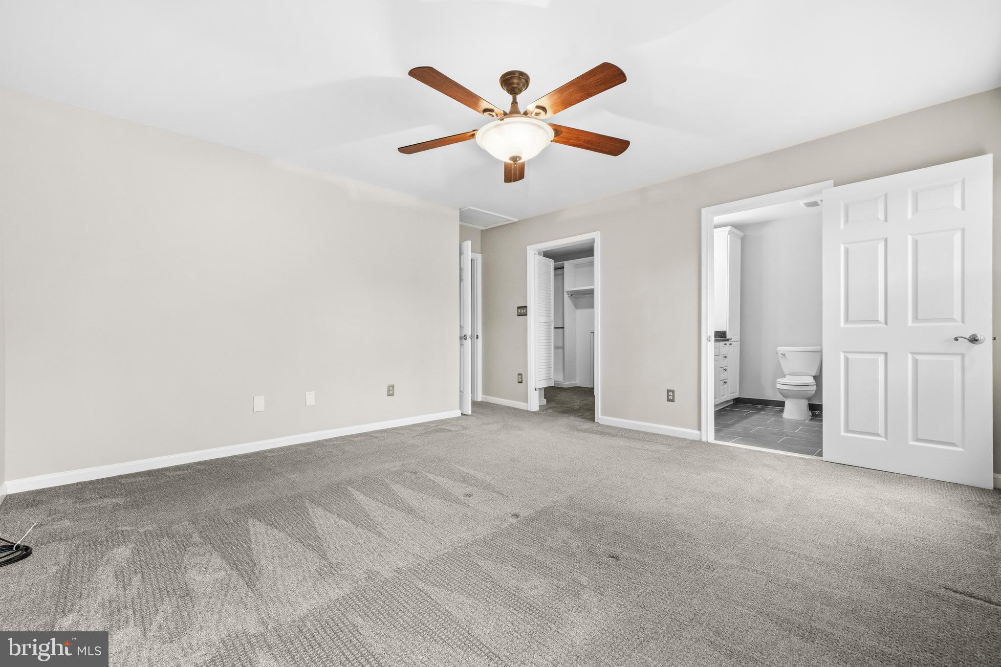 LONGWOOD KNOLLS - Residential