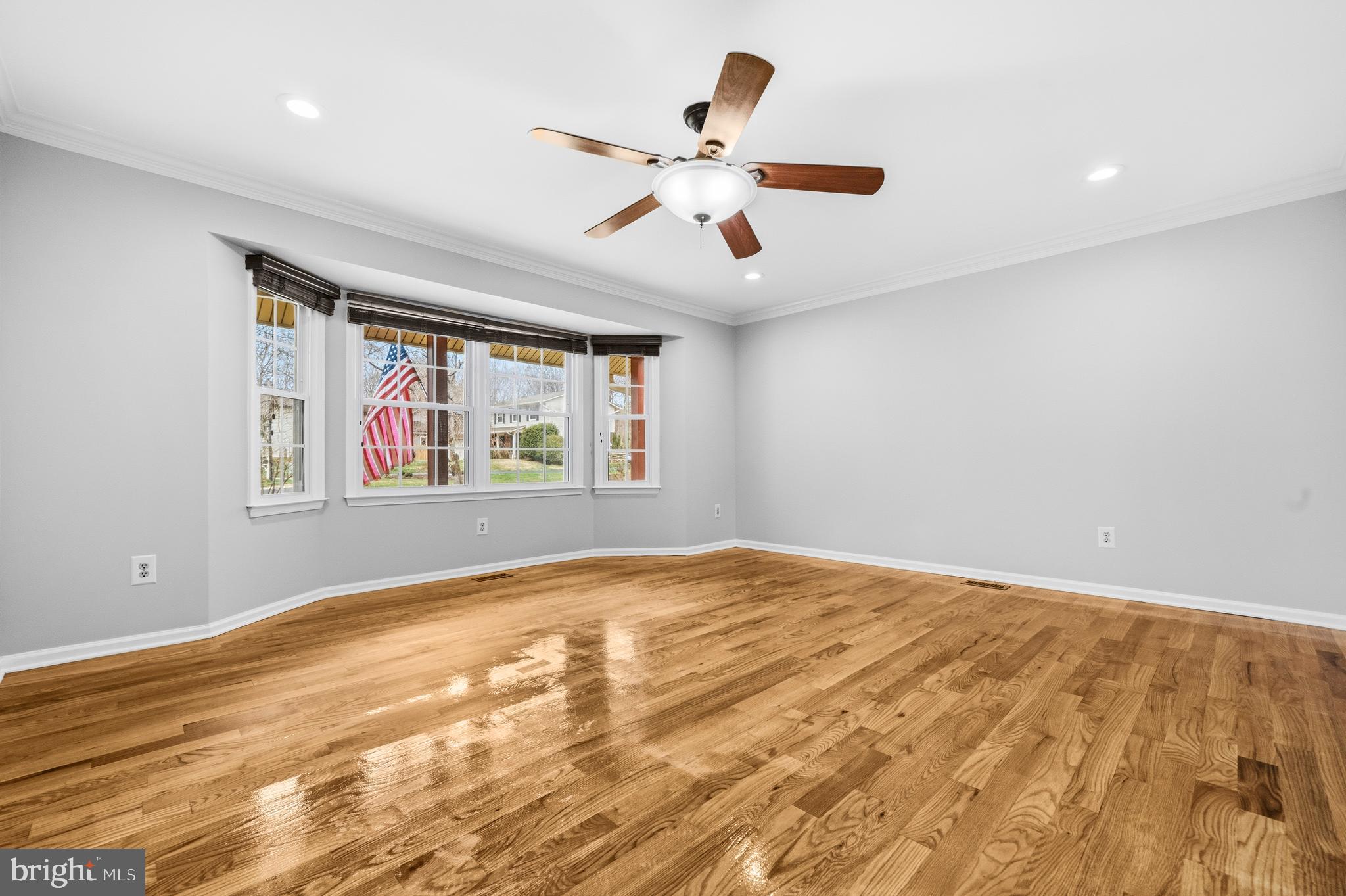 LONGWOOD KNOLLS - Residential