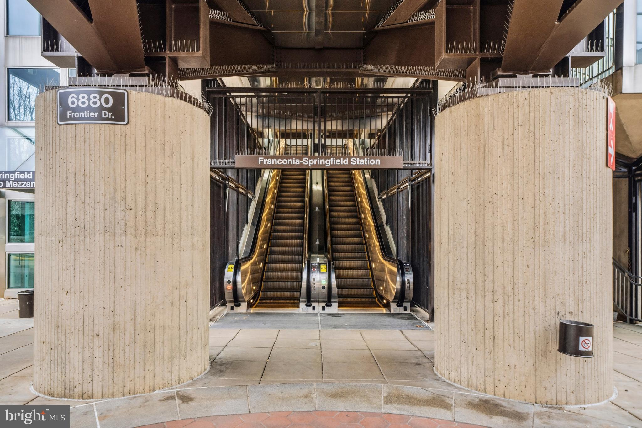 LONGWOOD KNOLLS - Residential