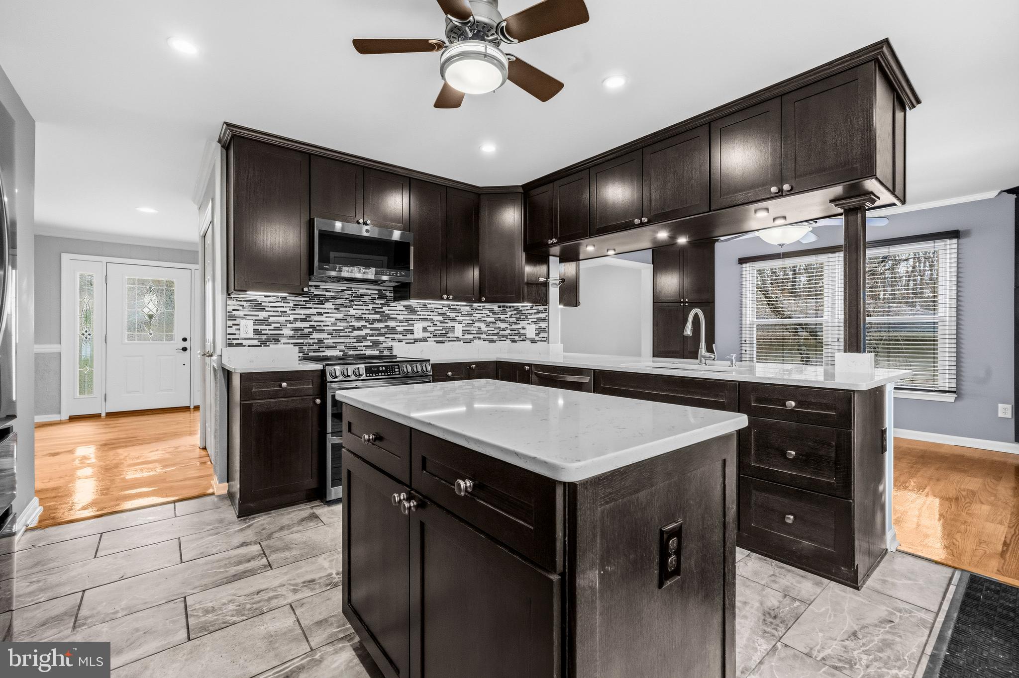 LONGWOOD KNOLLS - Residential