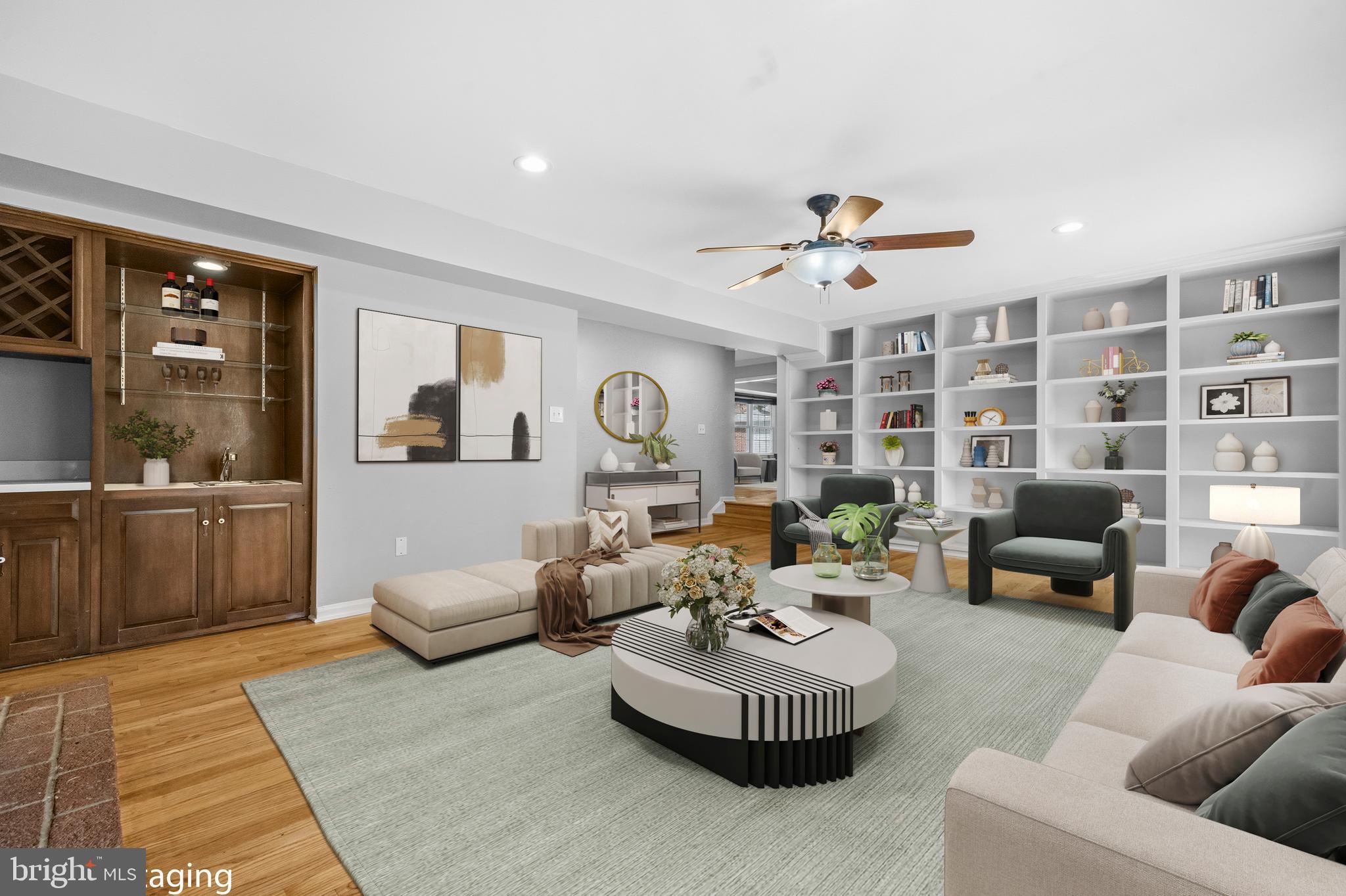 LONGWOOD KNOLLS - Residential